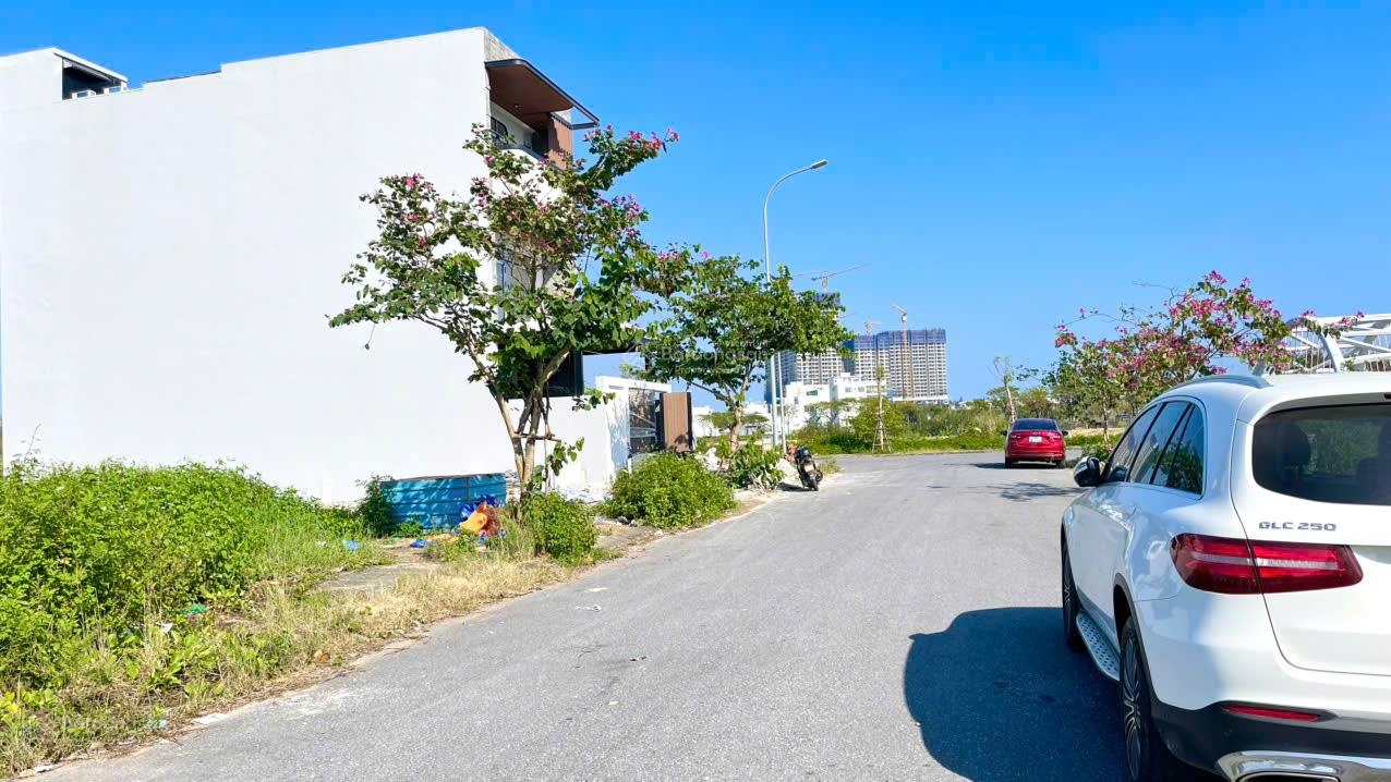 Chủ cần tiền bán nhanh lô 111m2 hướng nam gần nam kỳ khởi nghĩa giá cực tốt