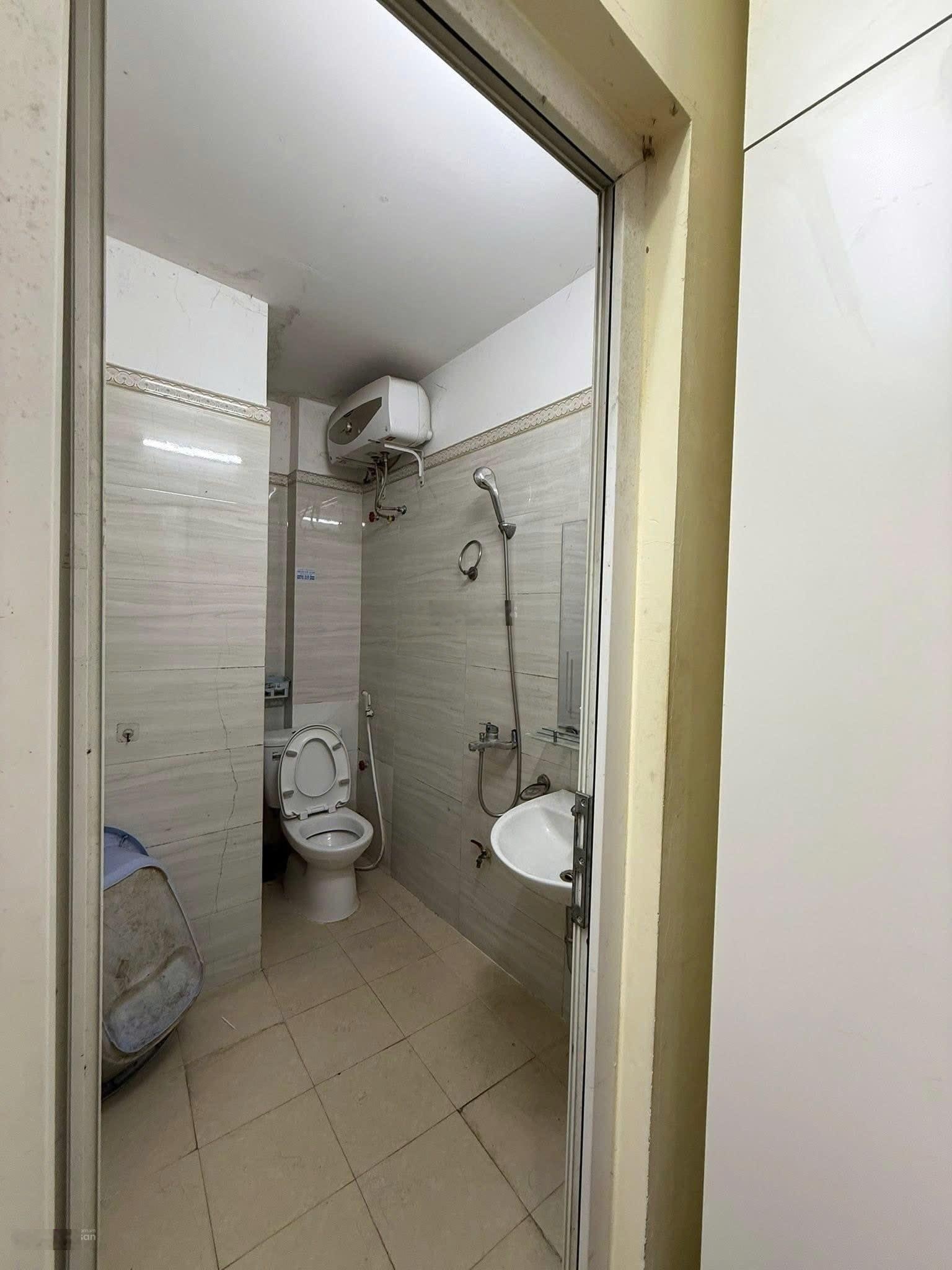 Cho Thuê Nhà Khương Trung, Thanh Xuân, gần Ngã Tư Sở, 40m2, 4 tầng, 3PN, ở ngay, gd hoặc nhóm, 12tr