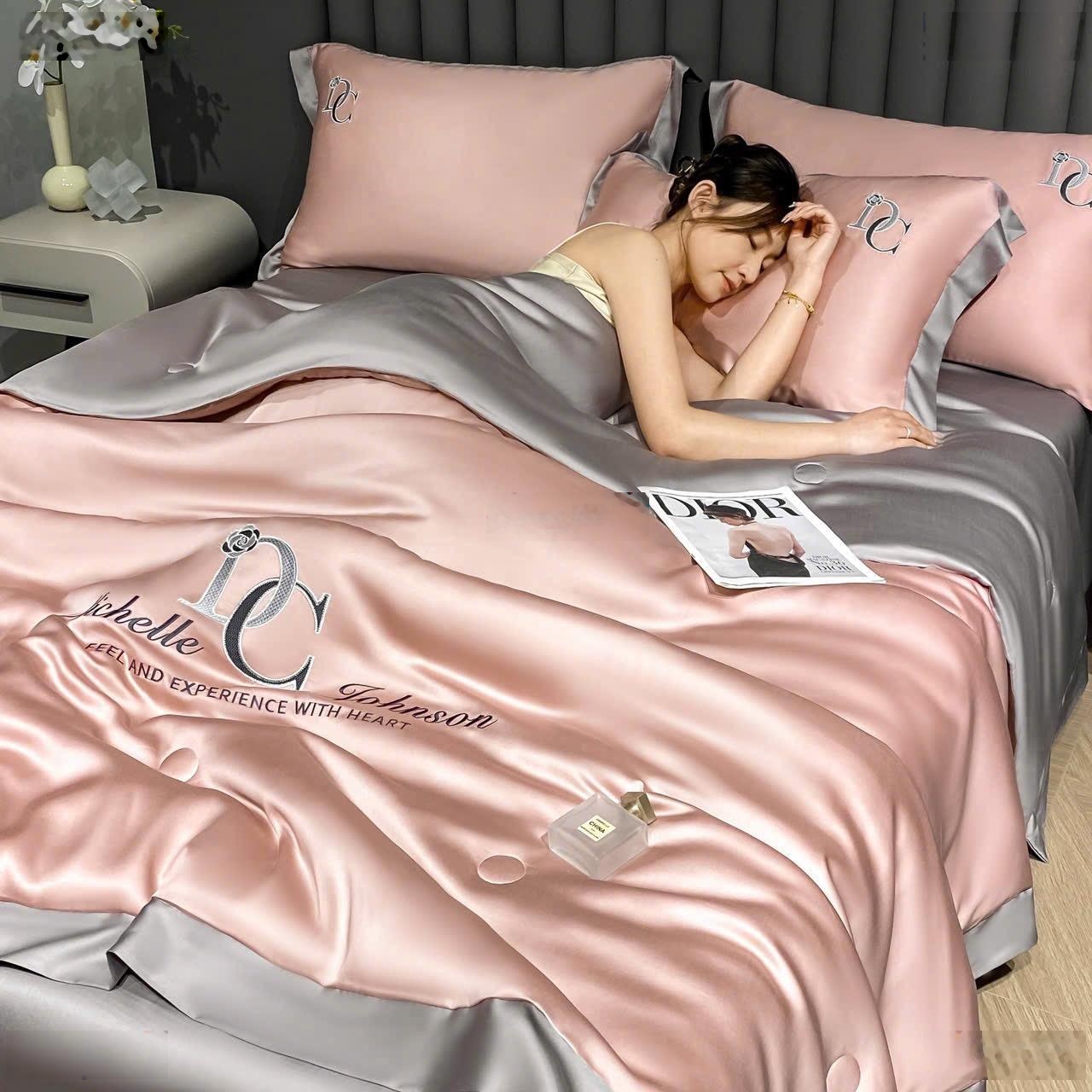 Chính chủ Nhà 751/20 Trần Xuân Soạn Phường Tân Hưng dt; 4,4x8m 4 lầu full nội thất giá 6,2 Tỷ