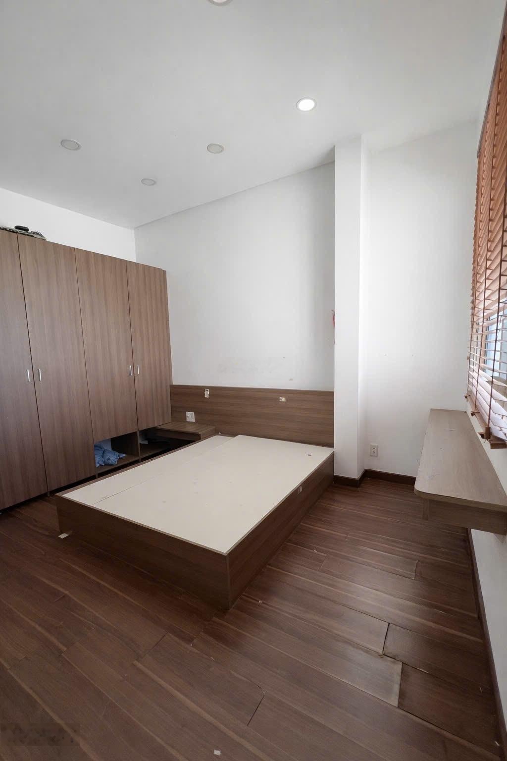 Cho thuê nhà nguyên căn 4tầng 6pn hxh p linh trung- thủ đức - oto đậu trong nhà gần hoàng diệu 2