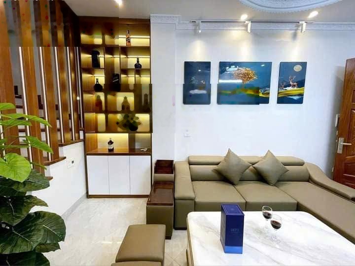 Bán nhà Xuân Đỉnh 6 tầng thang máy, 40m2, cách phố 80m, phù hợp ở và đầu tư, giá tốt khu vực đẹp rẻ