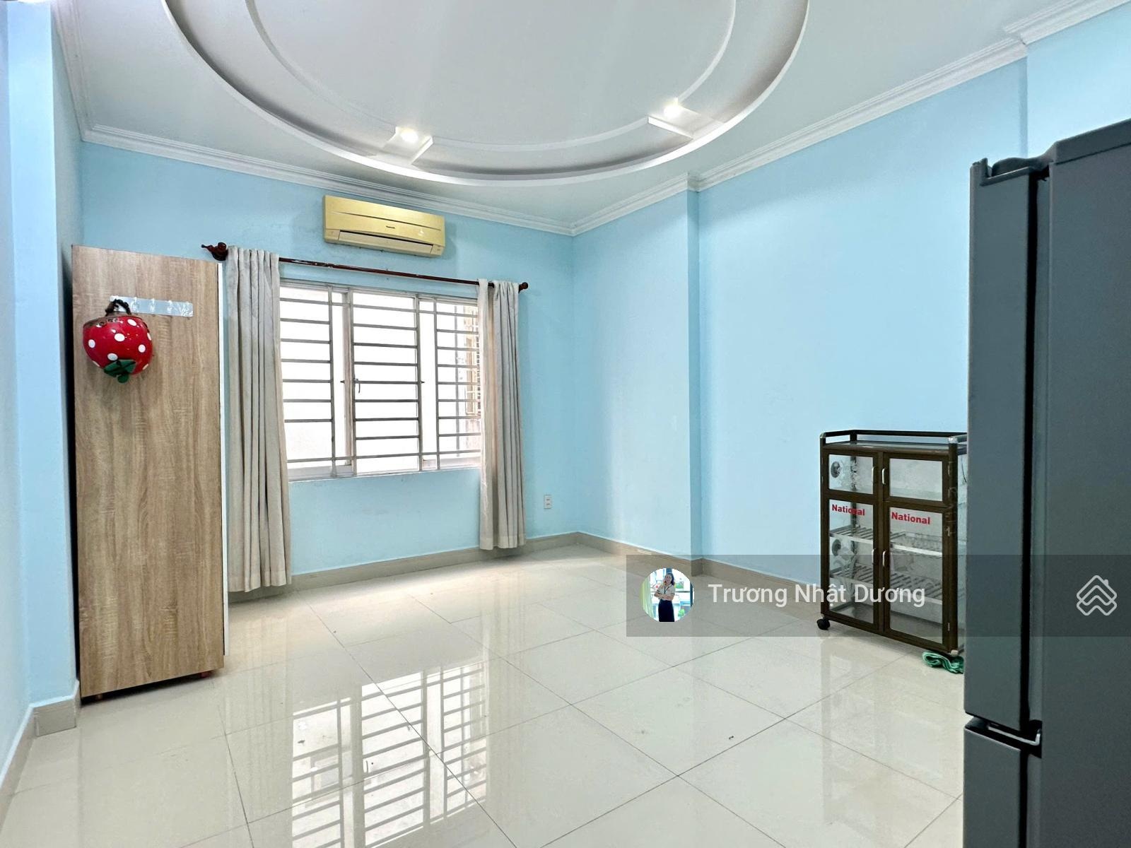 Studio cửa sổ lớn, diện tích rộng - Hẻm 719 Huỳnh Tấn Phát đường thoáng rộng. Giá tốt cuối năm