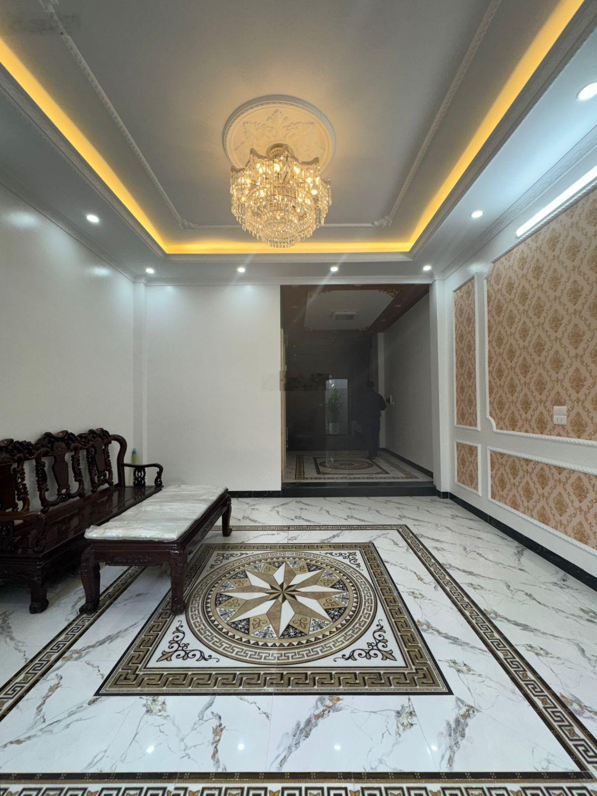 Bán nhà riêng tại Đại Cồ Việt, 12 tỷ, 45 m2, view đẹp, phong thủy tốt