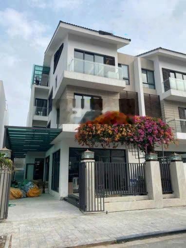 Share thuê văn phòng KĐT Dương Nội, ưu tiên đơn vị thiết kế nội thất chỉ 3tr/tháng