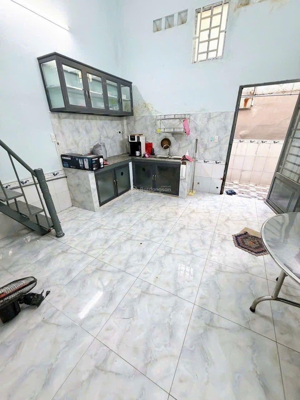 Cho thuê nhà 1/ hòa bình - 4,2x19m hẻm 4m thông - gần đầm sen, tô hiệu, lũy bán bích, thạch lam