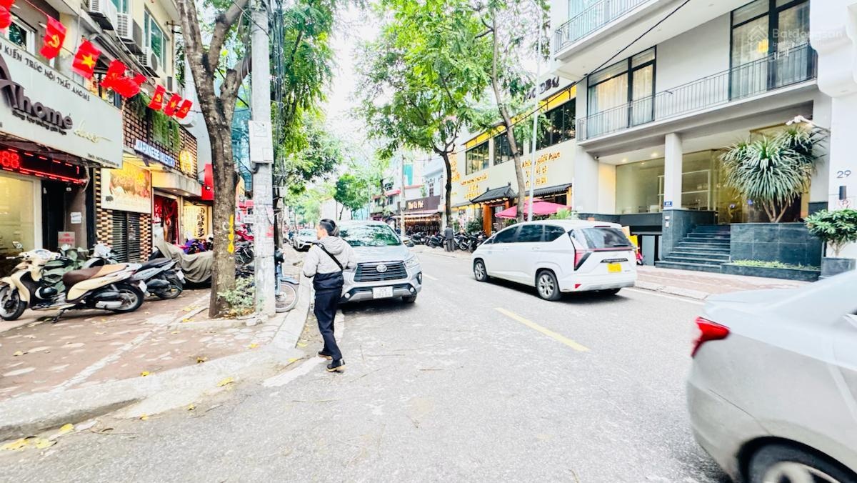 Chủ thiện chí bán! Nhà đẹp phân lô Tô Vĩnh Diện 50m2*5t - Ngõ oto - Gần phố - Dân trí cao