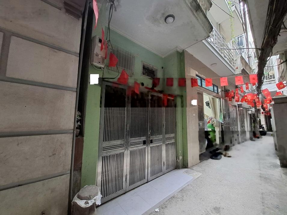 Giá đầu tư, nhà 3 tầng mặt ngõ rộng khu Xã Đàn, cách mặt phố 35m, 45m2 8.2 tỷ