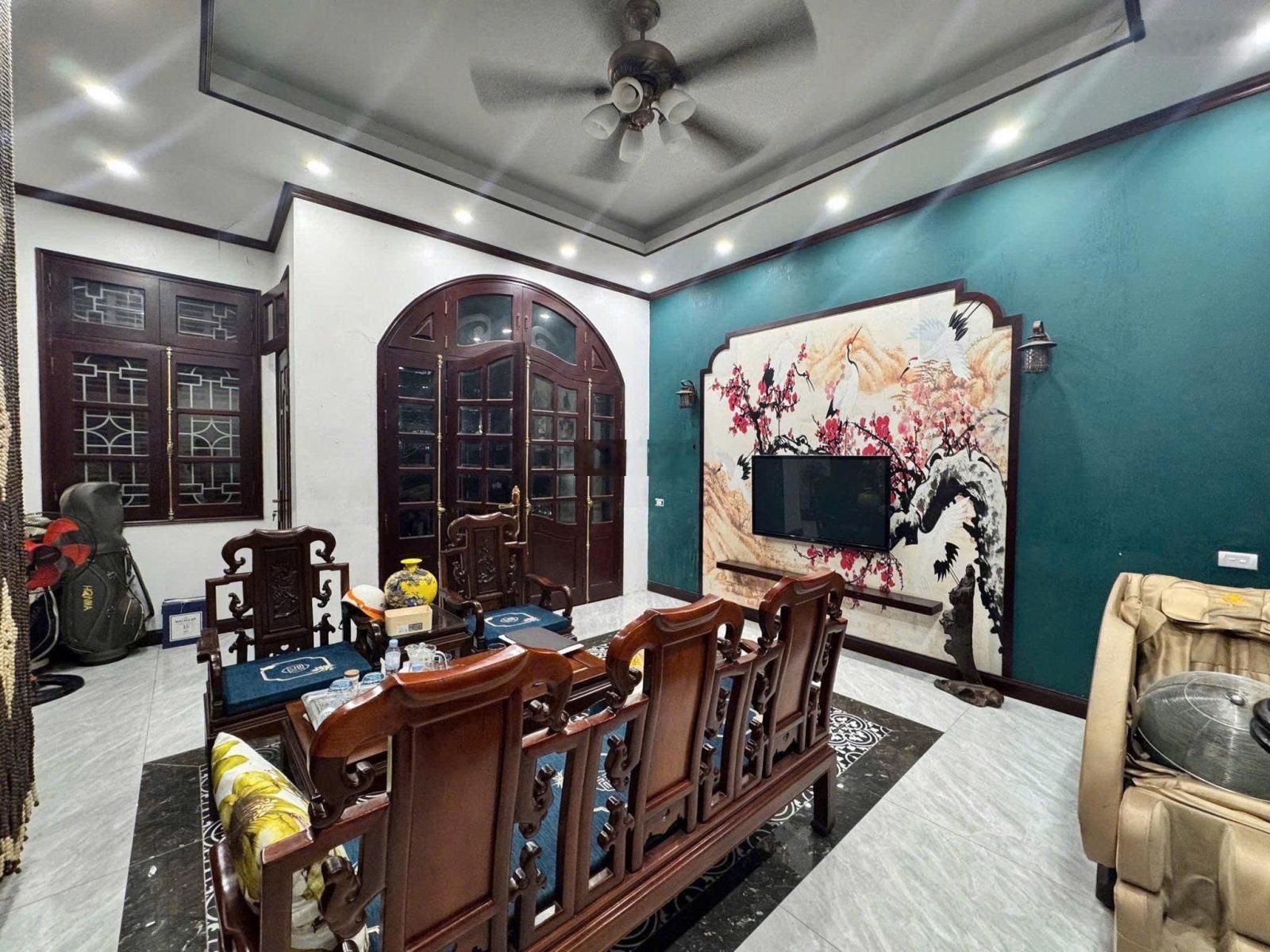 Cho thuê nhà phân lô phố Kim Ngưu - ô tô tránh - hàng xóm thân thiện