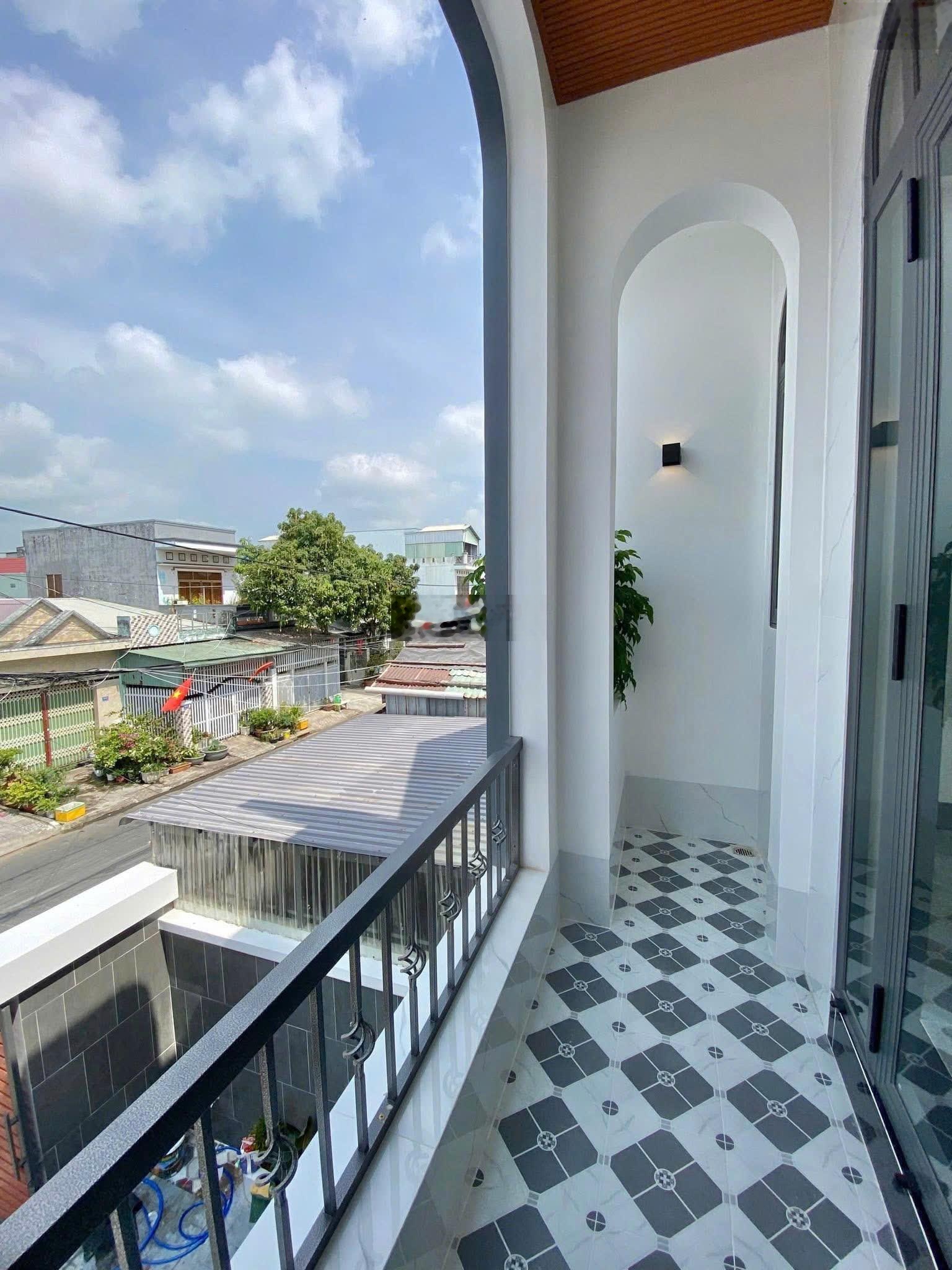 Cần bán gấp! Nhà mới xây gần KDL Bửu Long (Cầu Hóa An), Biên Hoà 7 phút chạy xe. Sổ hồng riêng