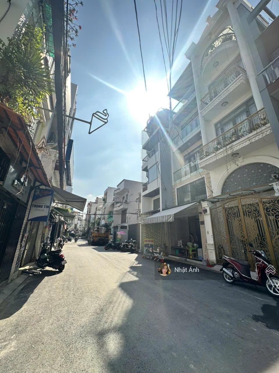 4.5mx21m - Bán nhà hẻm 8m đường Trương Công Định, Phường 14, Tân Bình - Nhà 3 tầng bán 15.5 tỷ TL