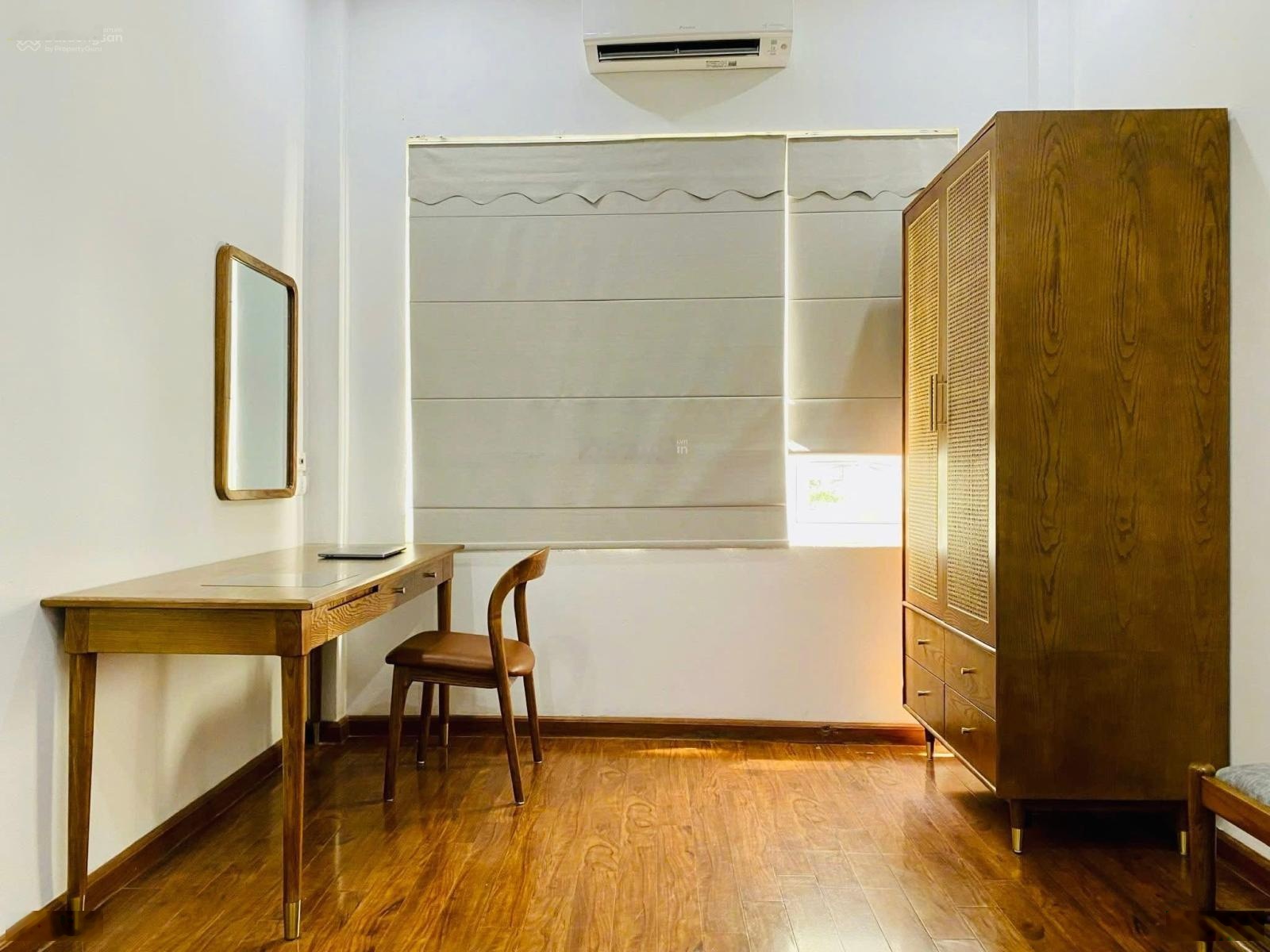 Xuân La - Tây Hồ - ô tô vào nhà - lô góc - gần phố - hai thoáng - 36m2*5T - full nội thất - 11.5 tỷ