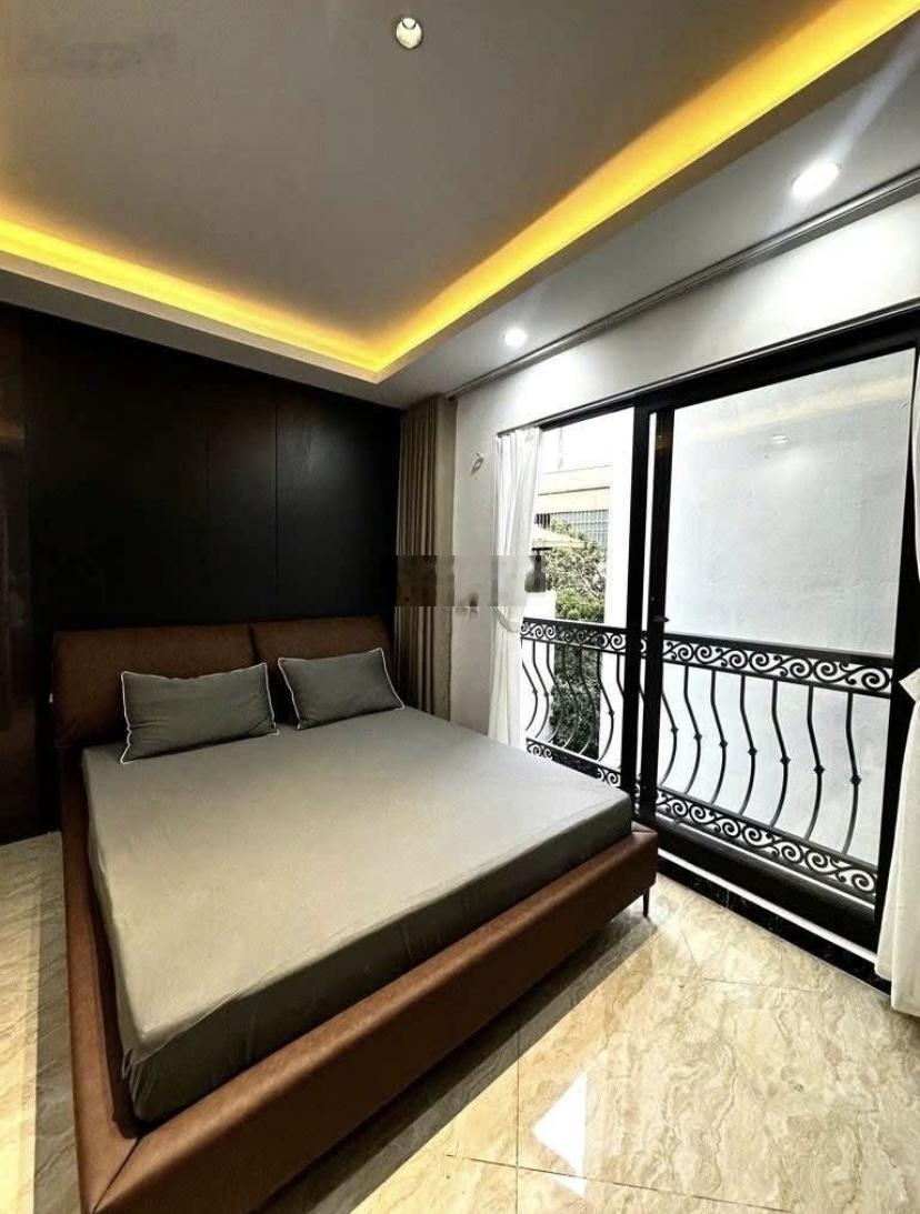 Nhà đẹp view hồ Văn Chương Đống Đa-62 m2-6 tầng- 11,5 Tỷ thang máy NK Chính chủ gửi bán Chuẩn PL