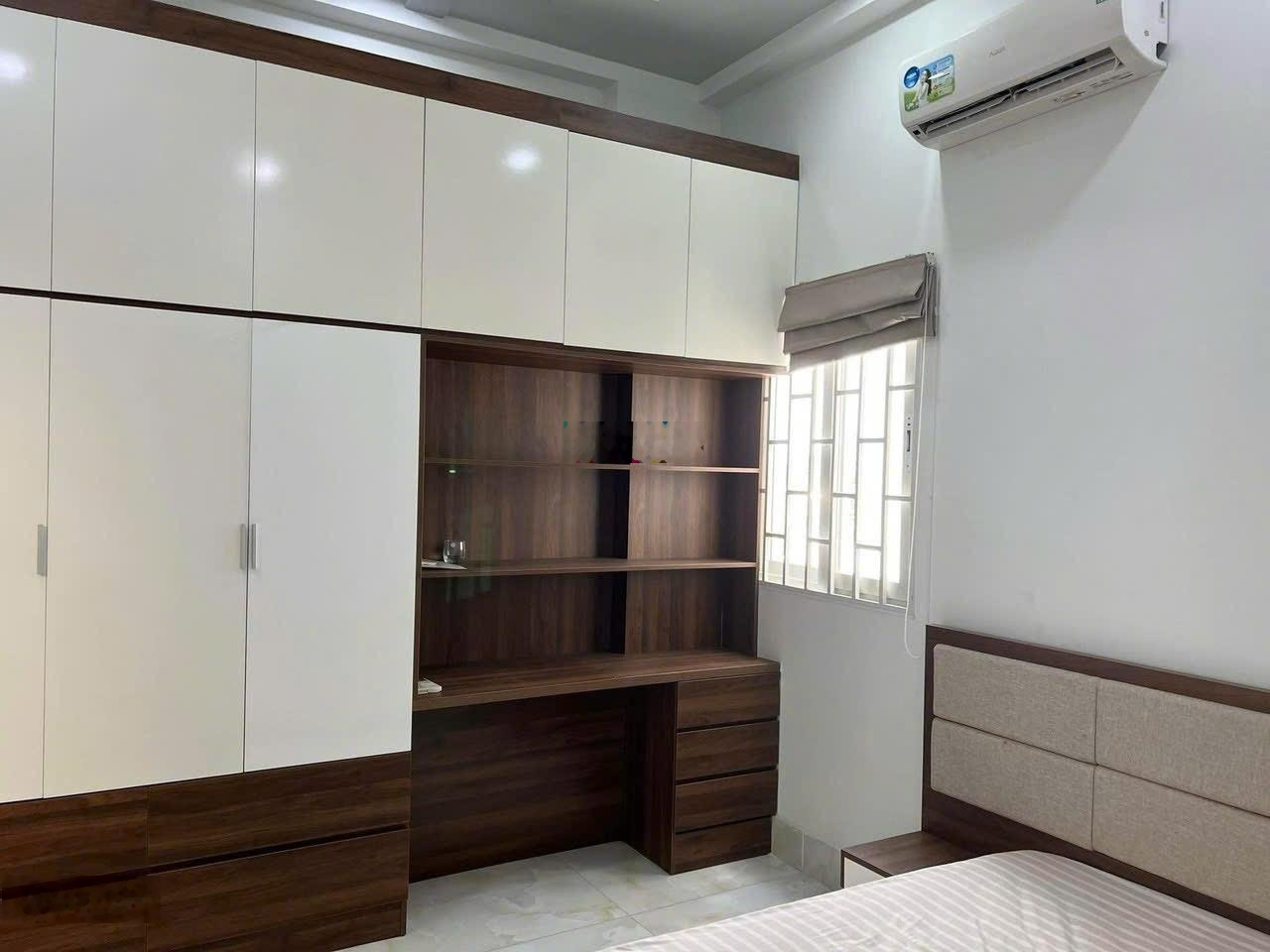 Hiếm! Nhà đẹp sát MT Phú Định-4 tầng đẹp 4PN 3WC - 4.4x11.5m vuông đẹp-gấp chỉ giá 5.9T xem ngay