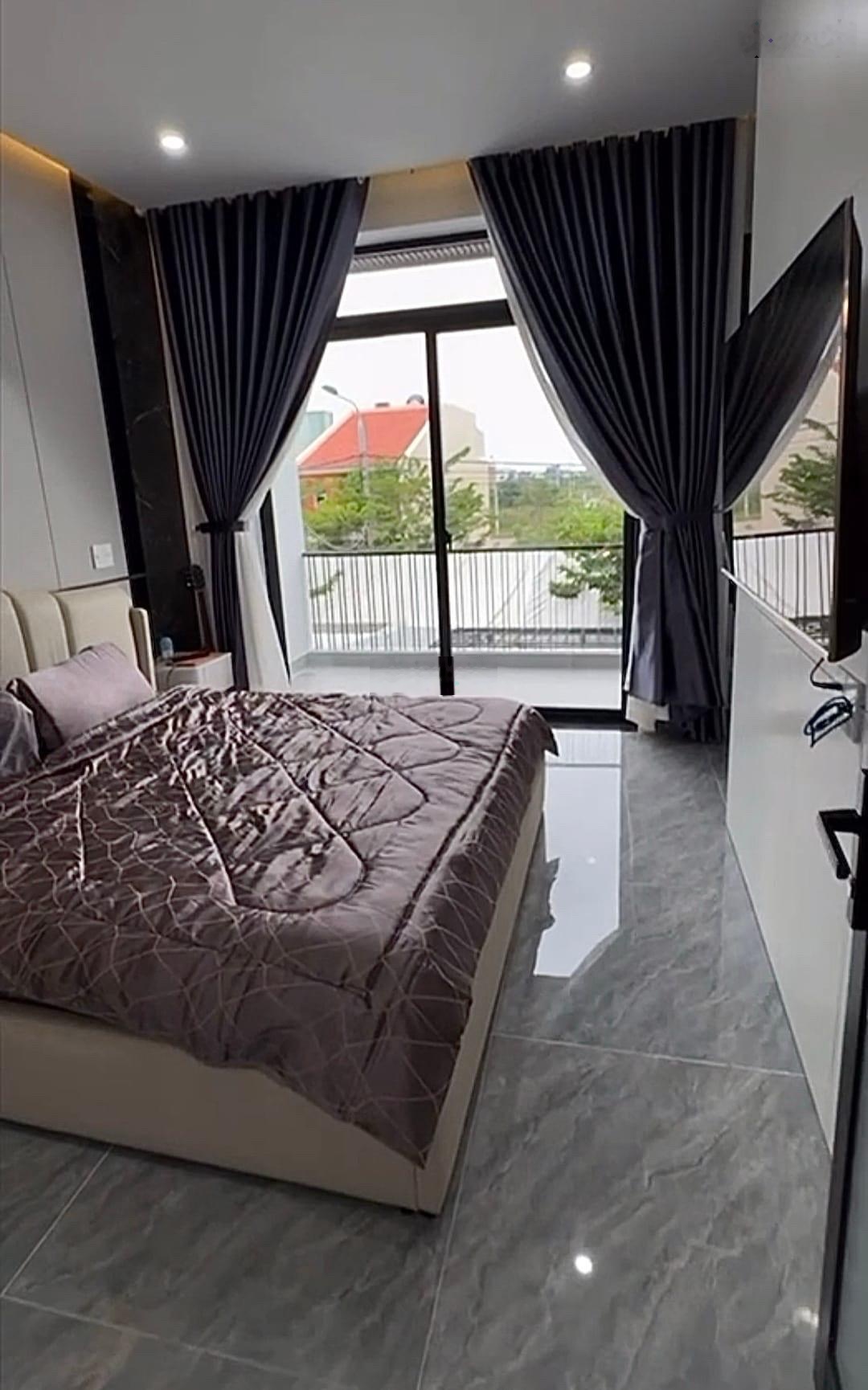 Nhà đẹp khu Cồn Dầu Hoà Xuân giá cực tốt .