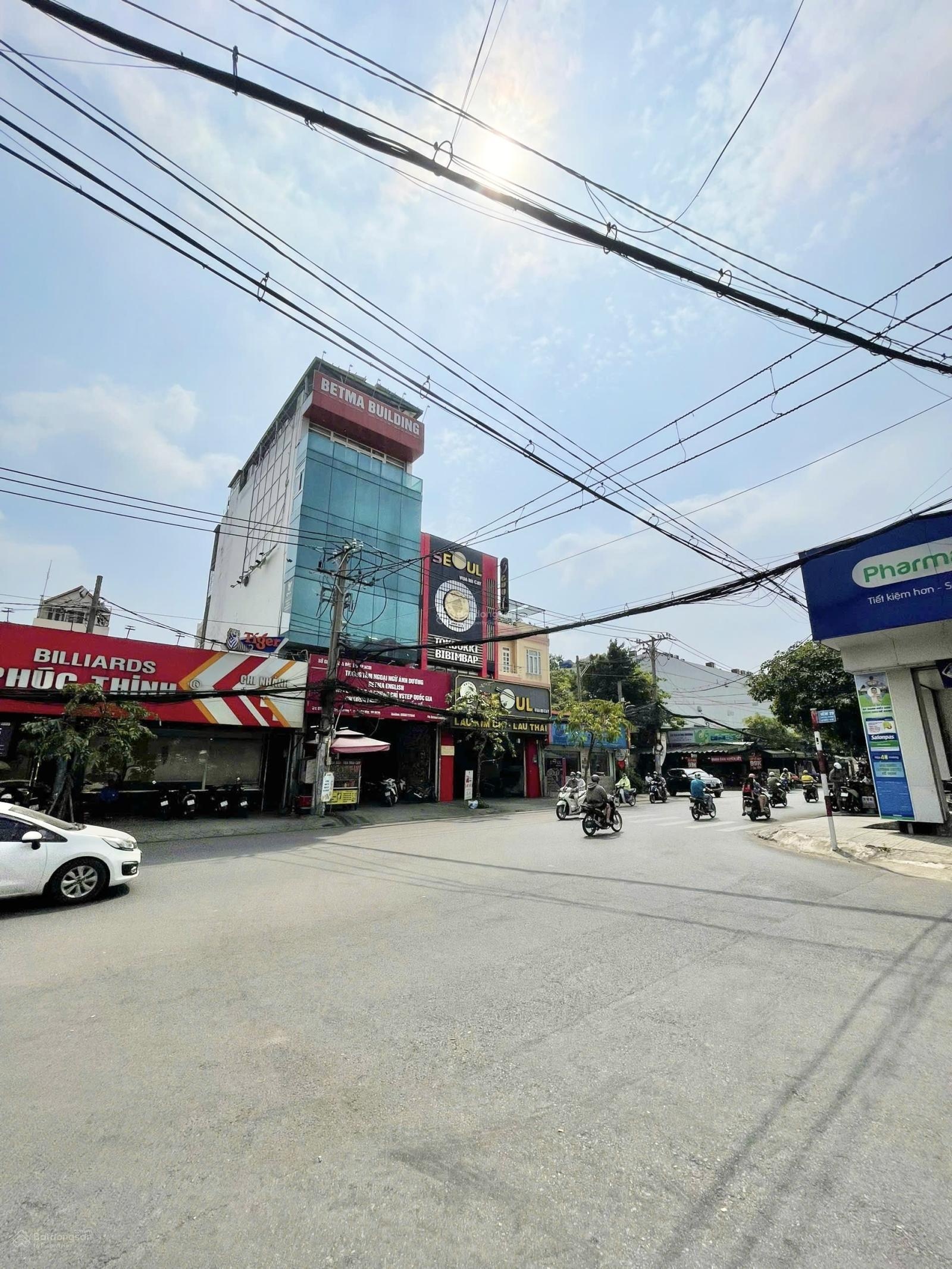 Bán nhà 7 tầng mặt tiền Lê Đức Thọ. DT: 7x21 xây 1 hầm 7 tầng. Đang có HĐ thuê, sổ hồng công chứng.