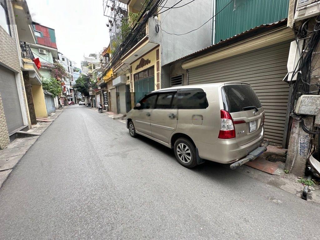 Bán nhà yên lạc 60m phân lô ô tô tránh giá 18,6 tỷ