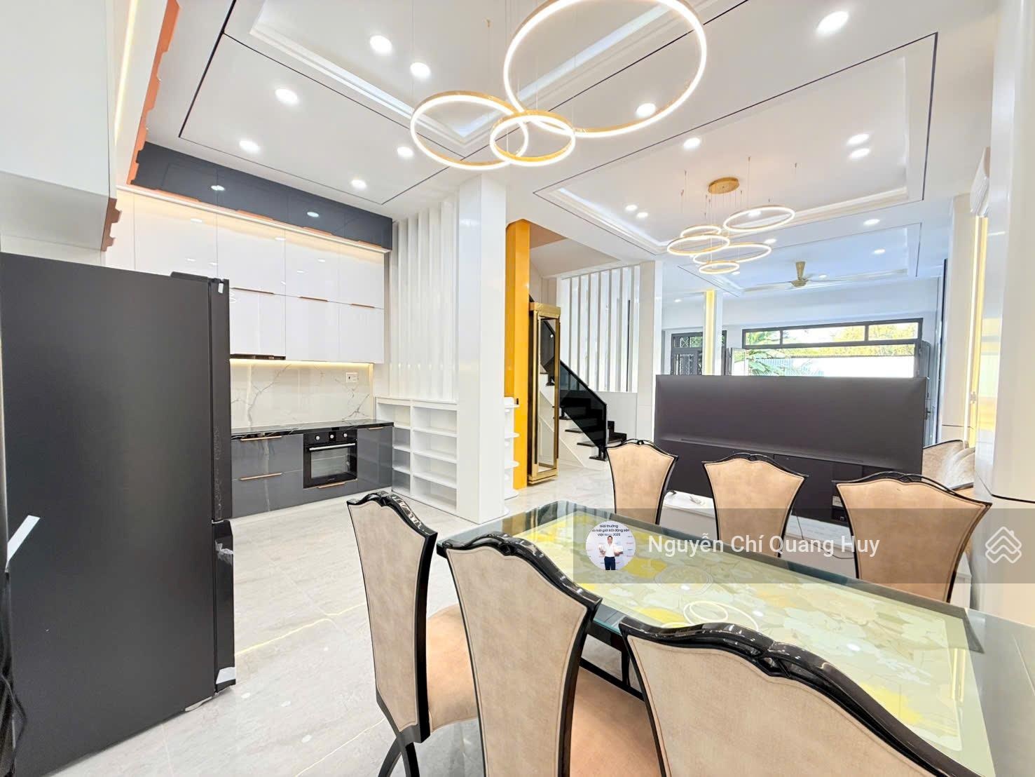 Nhà phố hiện đại, đồng bộ dân trí cao - đường 8m KDC Đào Tông Nguyên - 6x13,5m sổ hồng, giá 9,6 tỷ