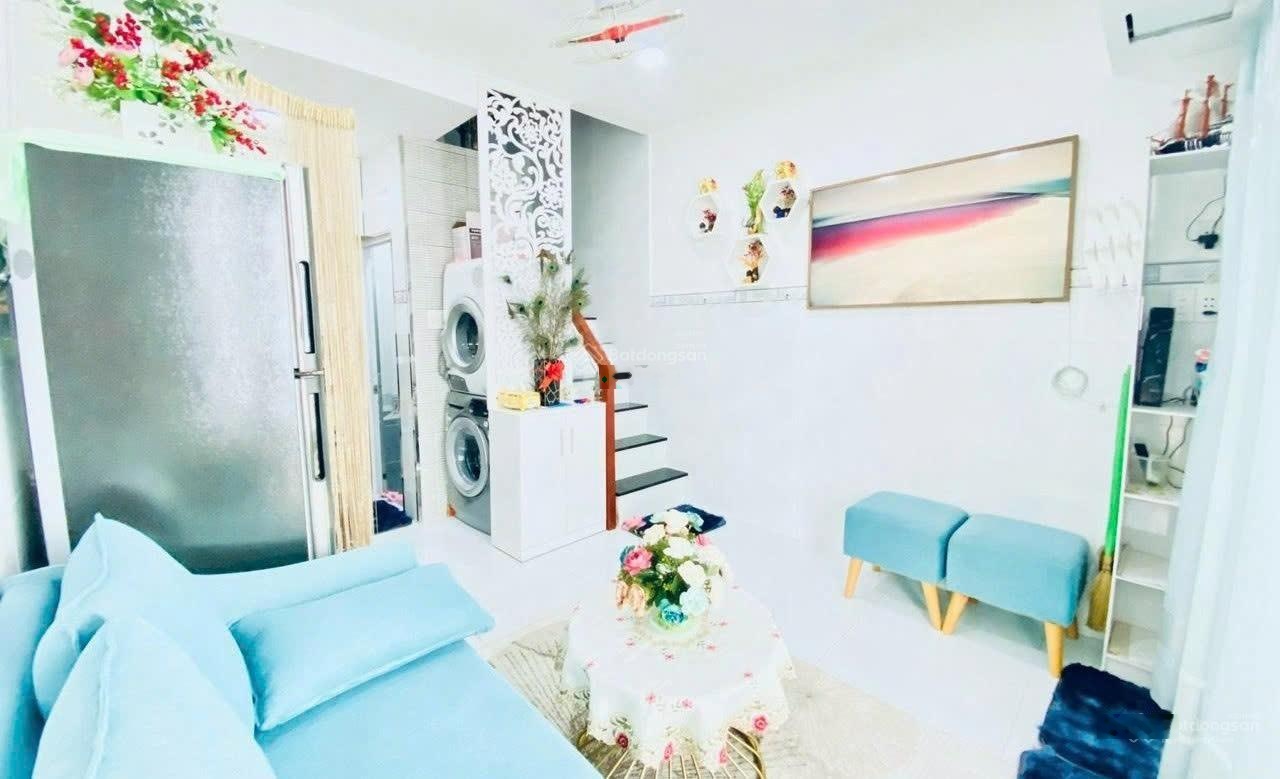 Cho thuê nhà nguyên căn Nguyễn Trãi, Quận 1