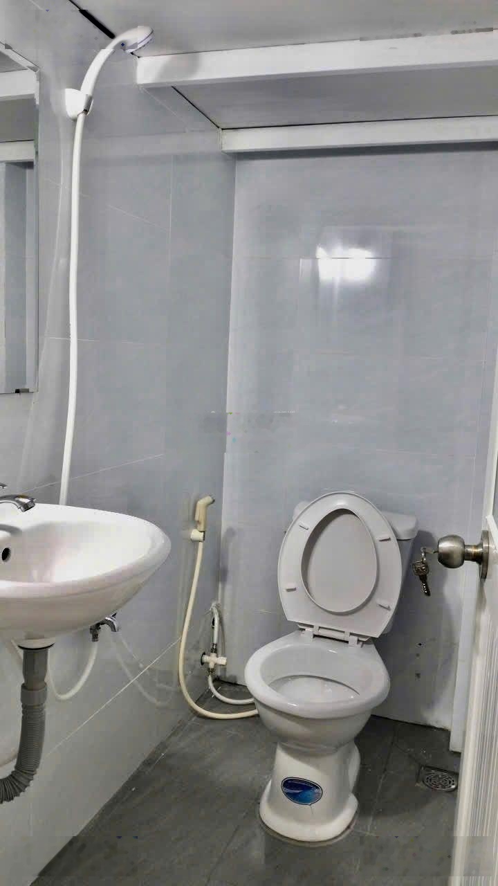 Hẻm 577 Trần Hưng Đạo - Q.1 nhà mới 3 tầng, 4 pn. Giá 5,95 tỷ ( gần CATP )