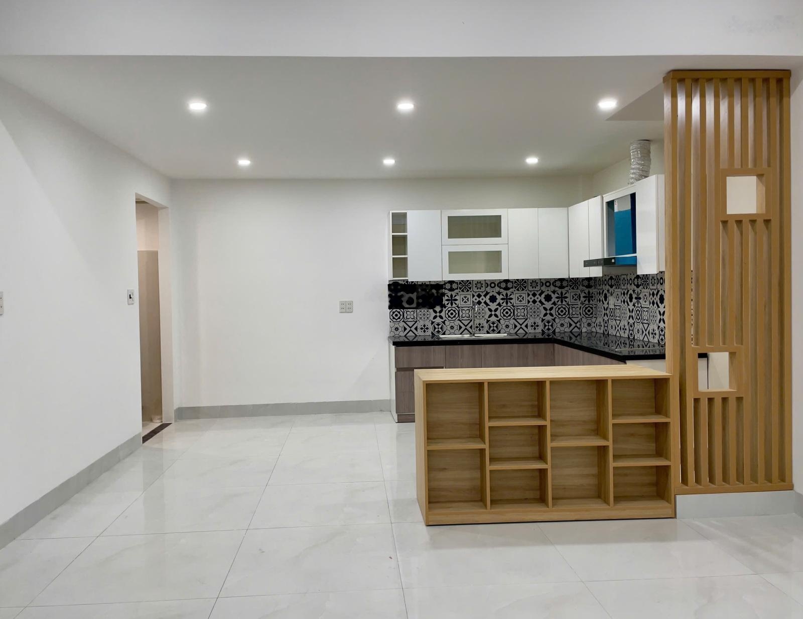 Chính chủ bán nhà 3 tầng 3 mê đúc kiệt 4m Hải Châu chỉ việc xách vali vào ở