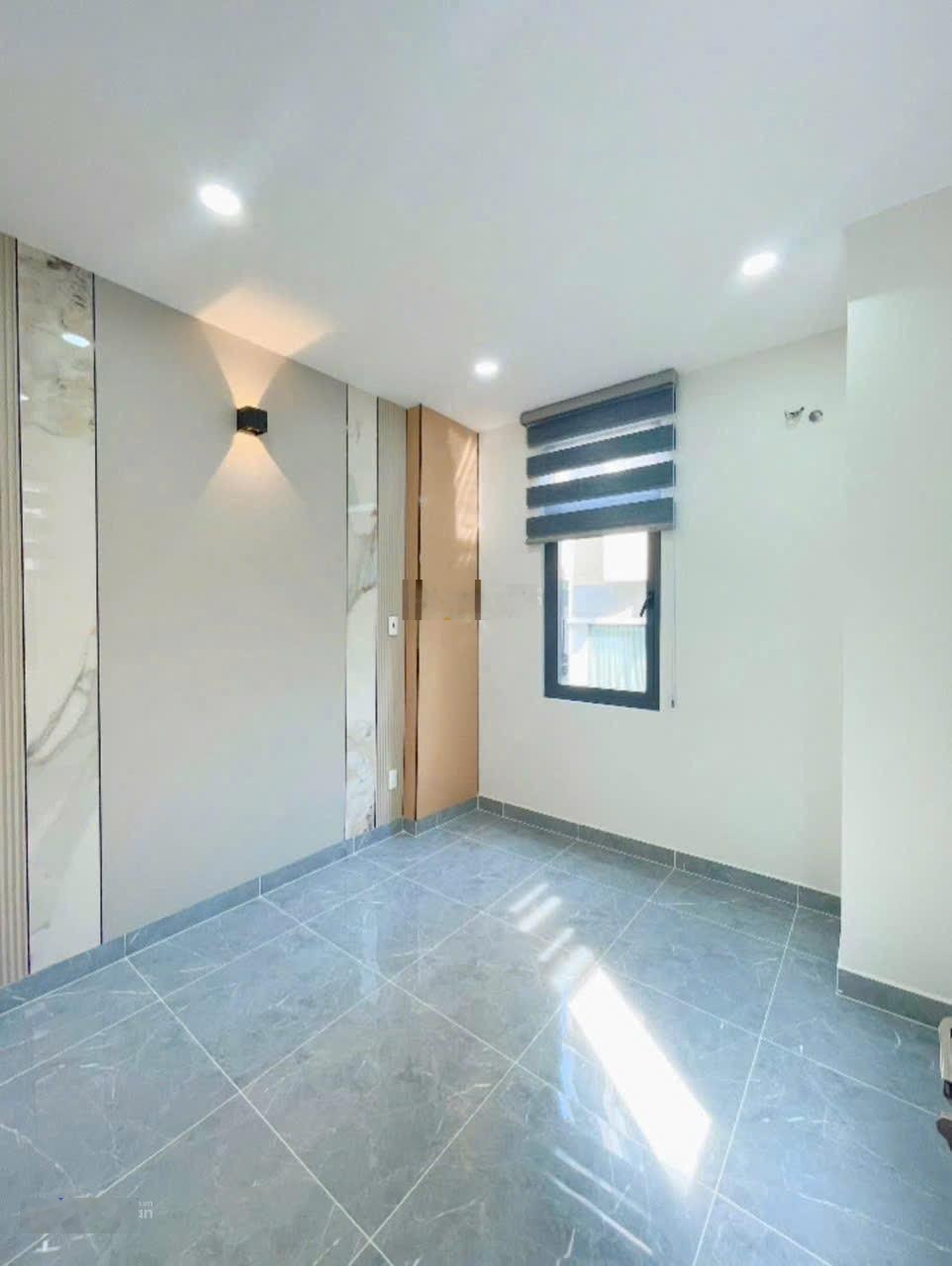 Bán nhà mới Q4 - KDC HH - Phường Khánh Hội TPHCM - 5 tầng