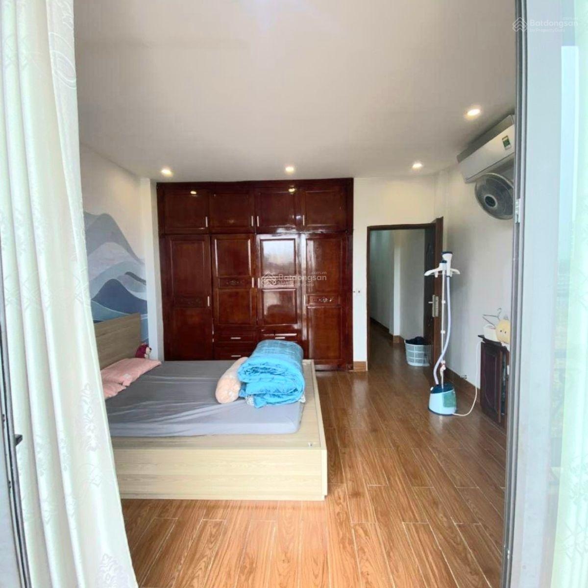 Bán nhà khu Trung Ương Đảng - Xuân Phương 61m² giá 17.9 tỷ, đường 3 ô tô tránh