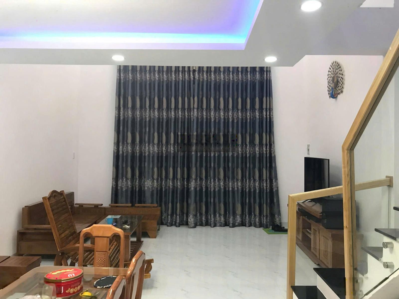 Bán nhà 2 tầng 3PN cho gia đình trẻ - Sổ hồng riêng, P. Tây Nha Trang chỉ 2,8 tỷ ô tô đỗ cửa