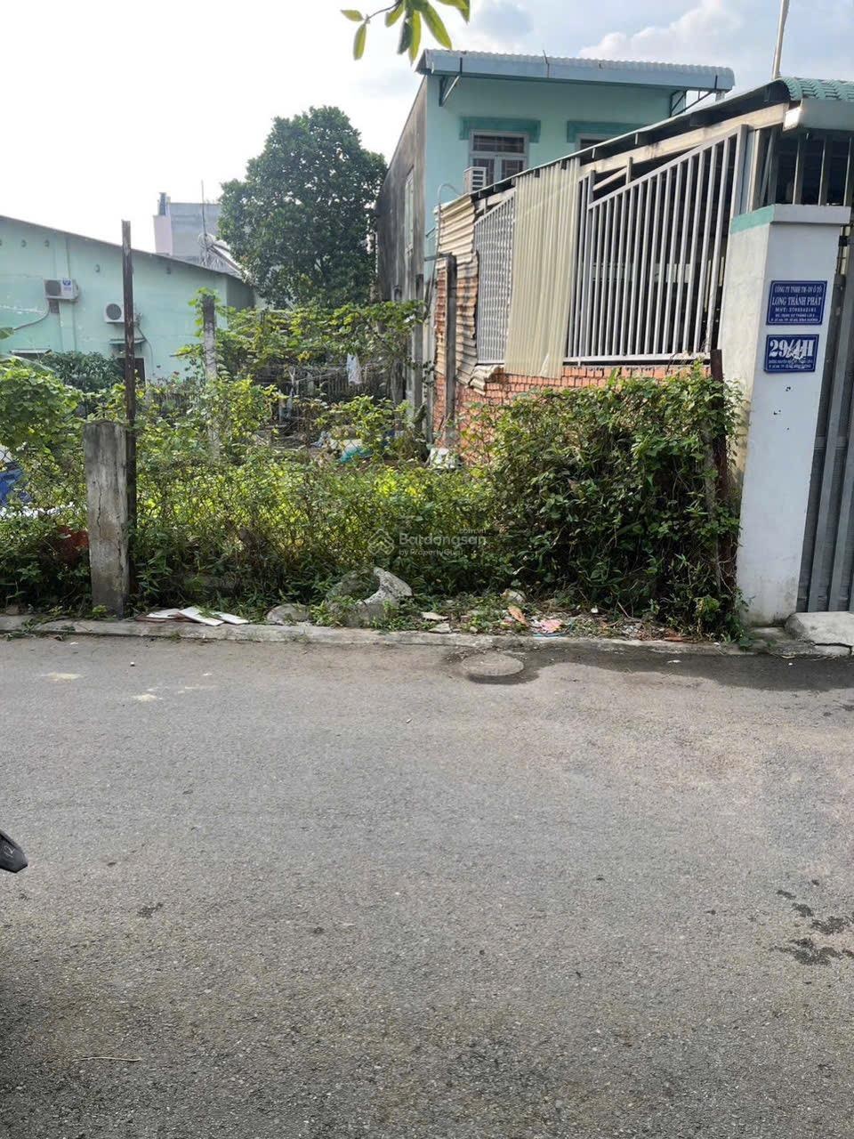 Bán lô đất mặt tiền đường Nguyễn Hiền đường nhựa thông, gần ngã tư Mồi phường Dĩ An