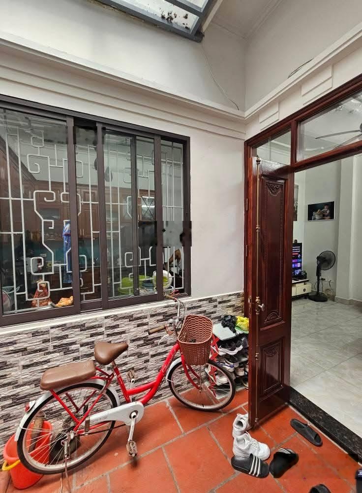 Bán nhà riêng phố Thái Hà - Đống Đa - DT44m * 4 Tầng, ngõ thông, cách ô tô 20m, sổ đẹp - Giá 11,6 t