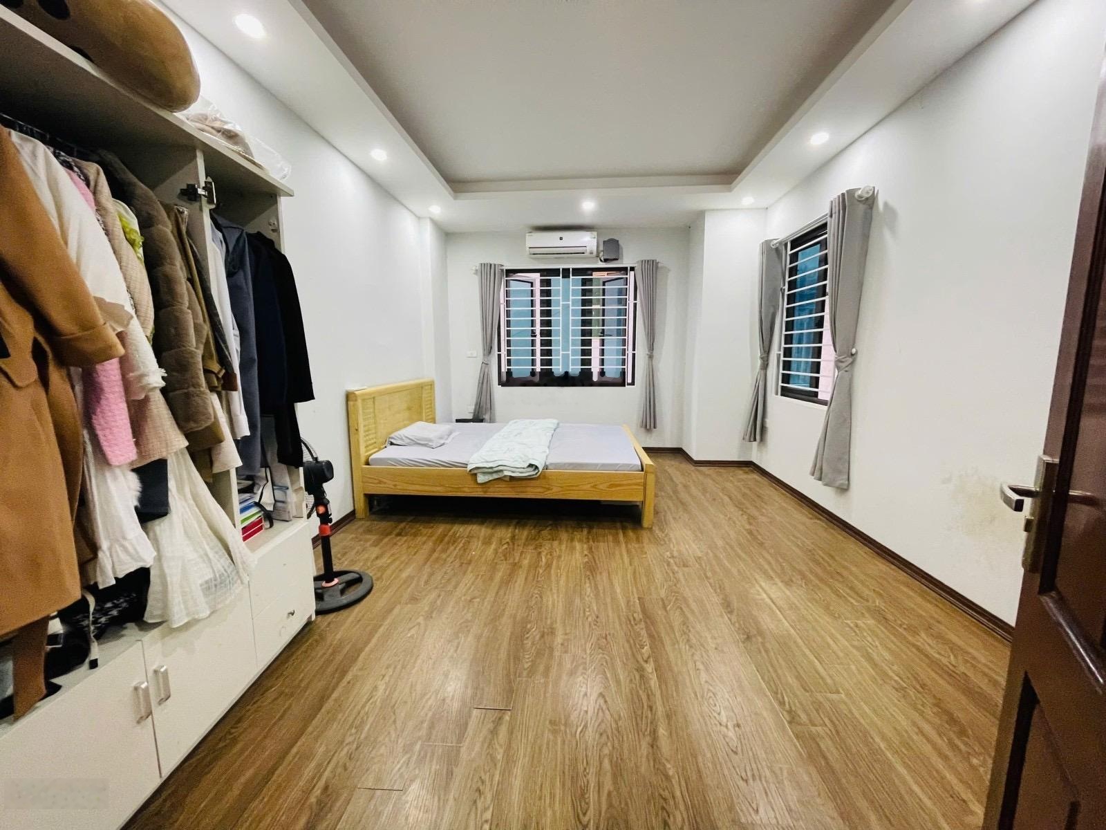 Bán Nhà Phú Diễn 33M-3 tầng - lô góc- oto qua nhà- kinh doanh nhỏ- chỉ 7 tỷ hiếm có