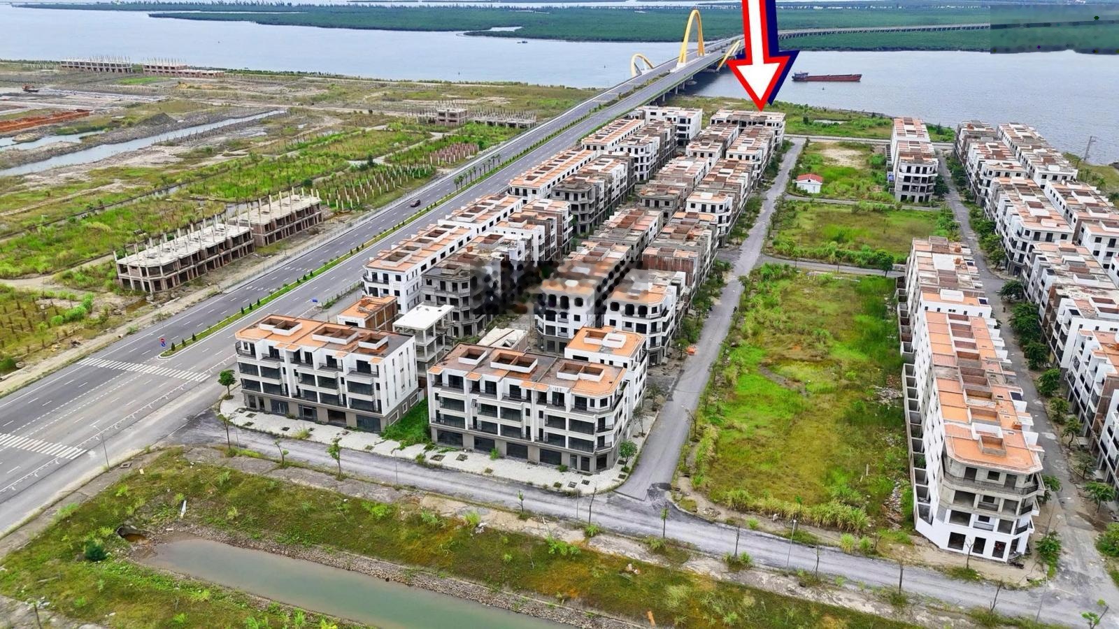 Bán cắt lô đất view đẹp nhất dự án FLC Tropical Hạ Long giá 36tr/m2