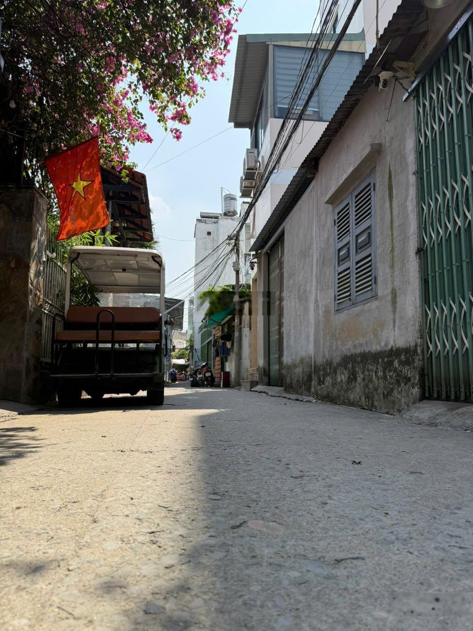 3 tỷ nhỉnh, nhà mới 2 tầng, 5x9m, Chuyên Dùng 9, Quận 7, T4-040