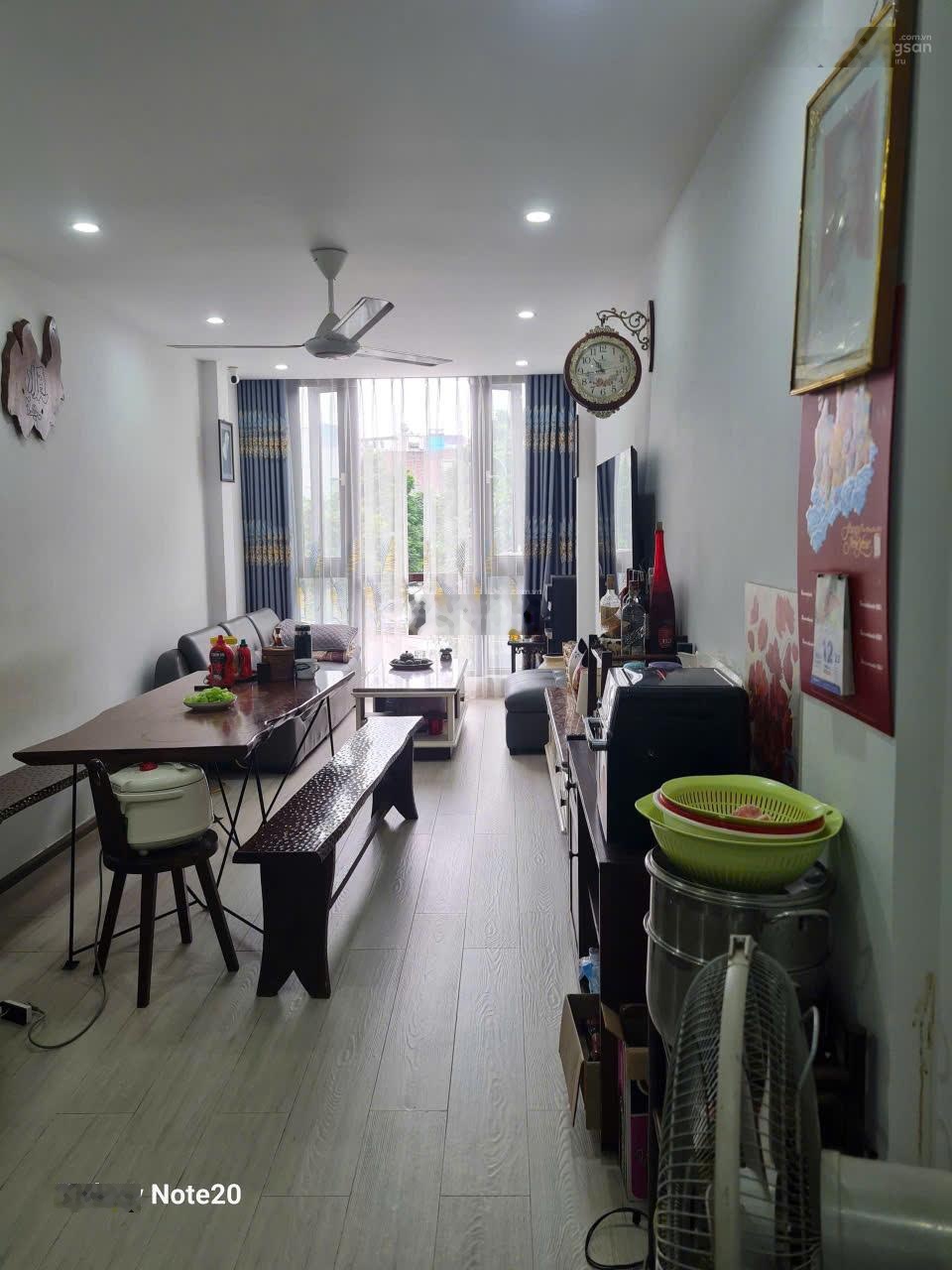 Hàng hiếm tại đường Phố Trạm, Long Biên, Hà Nội, giá thỏa thuận, 30 m2 đường ô tô tránh nhau