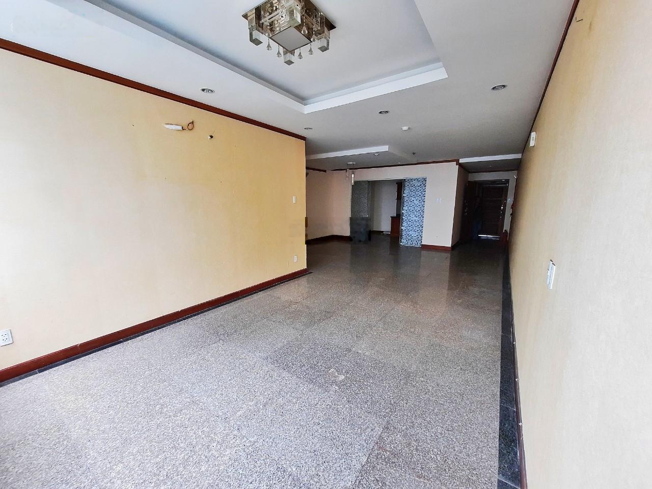 Cho thuê CC Samland Giai Việt, 11 triệu, 115m2, 2PN, view đẹp. Hot