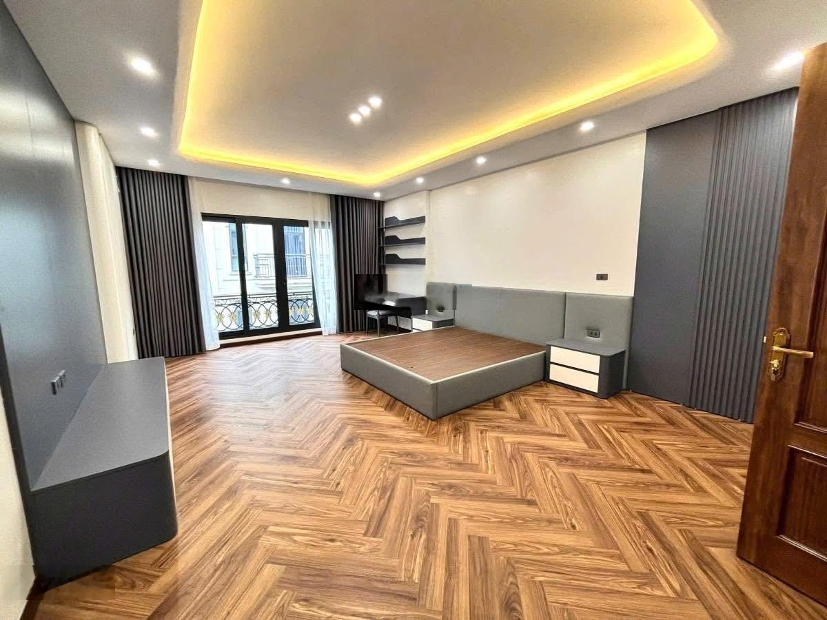 F0 giá đầu tư: Bán nhà lô góc phố Cầu Đơ 3 Quang Trung, 7 phòng dòng tiền 10,2 tỷ