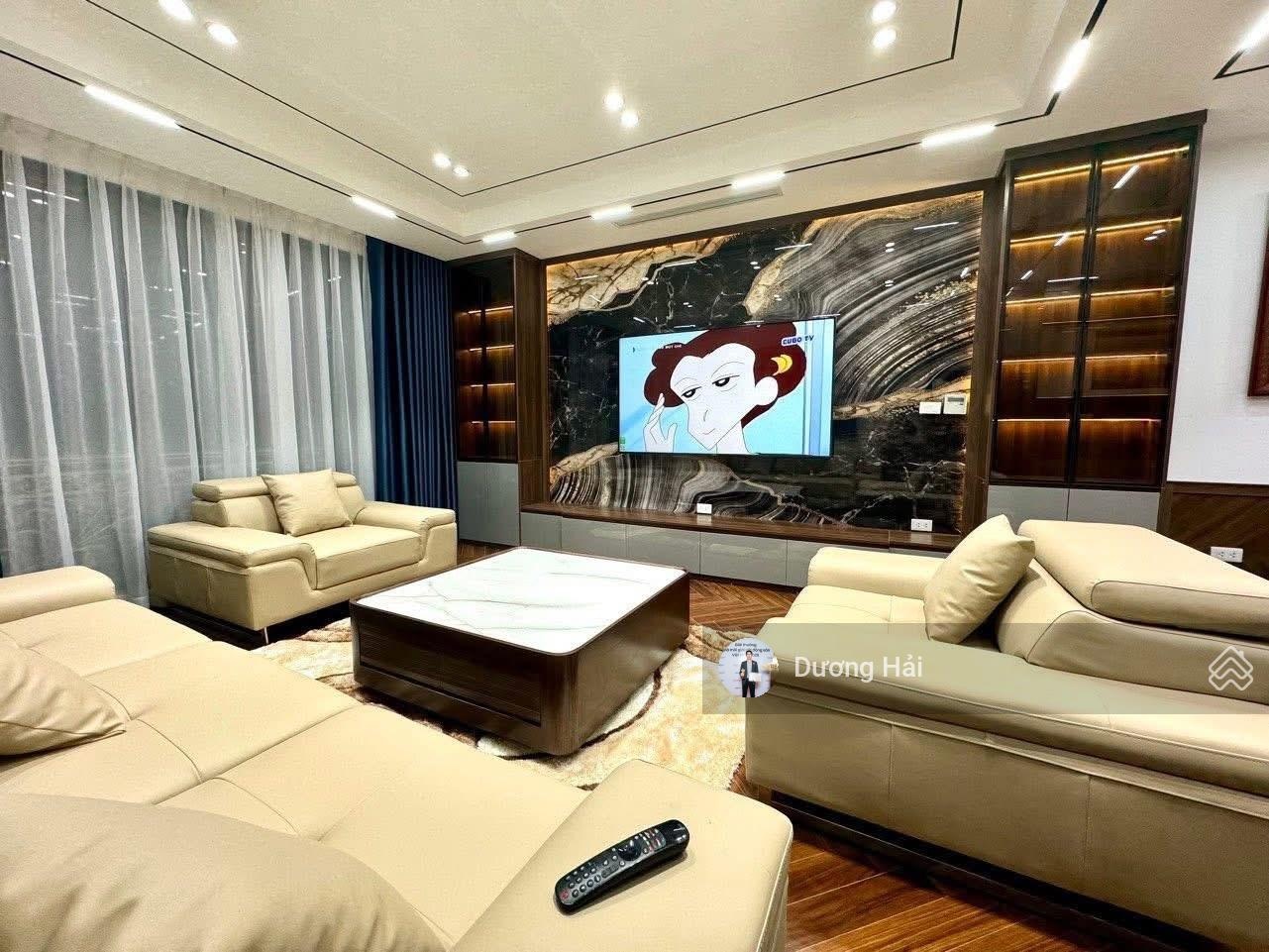 Bán nhà phố Trần Duy Hưng DT 83m2 MT 8m - Trung tâm tiện ích dòng tiền 50tr/tháng ô tô KD gần