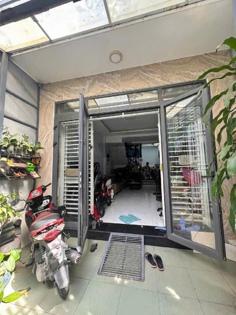 Bán nhà 3 tầng dương đình hội-60m2-hxh đỗ cửa- nhỉnh 7 tỷ- ở ngay