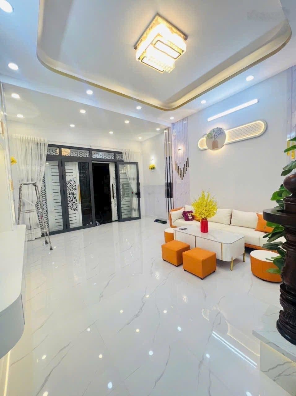 Bán Nhà HXH Nguyễn Thị Tần - 54m2 - Nhà Mới Ở Ngay - Chỉ Nhỉnh 6 Tỷ