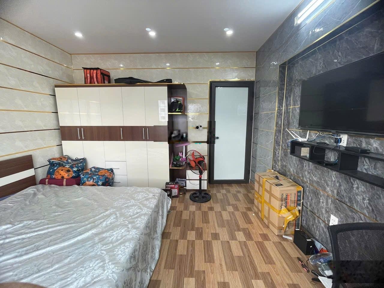 BÁN GẤP NHÀ 3 TẦNG, Ô TÔ ĐỖ CỬA GIÁ CHỈ 3,1x TỶ Nhà xây 3 tầng kiên cố, thiết kế hợp