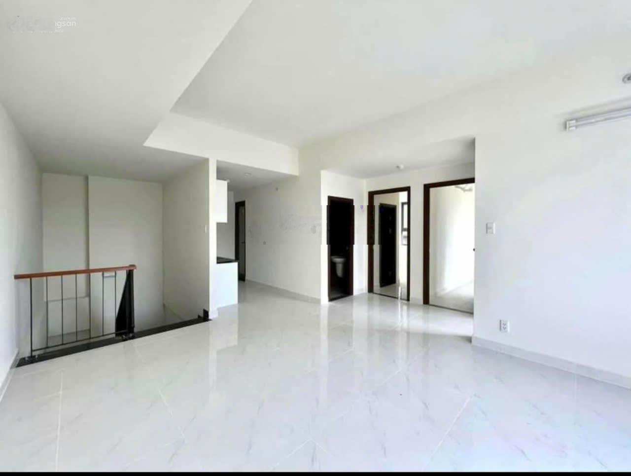 Bán shophouse mặt Phạm thế hiển chung cư Green river dt188m2 ( 1 trệt + 1 lầu) giá 9tỷ7, đã có sổ