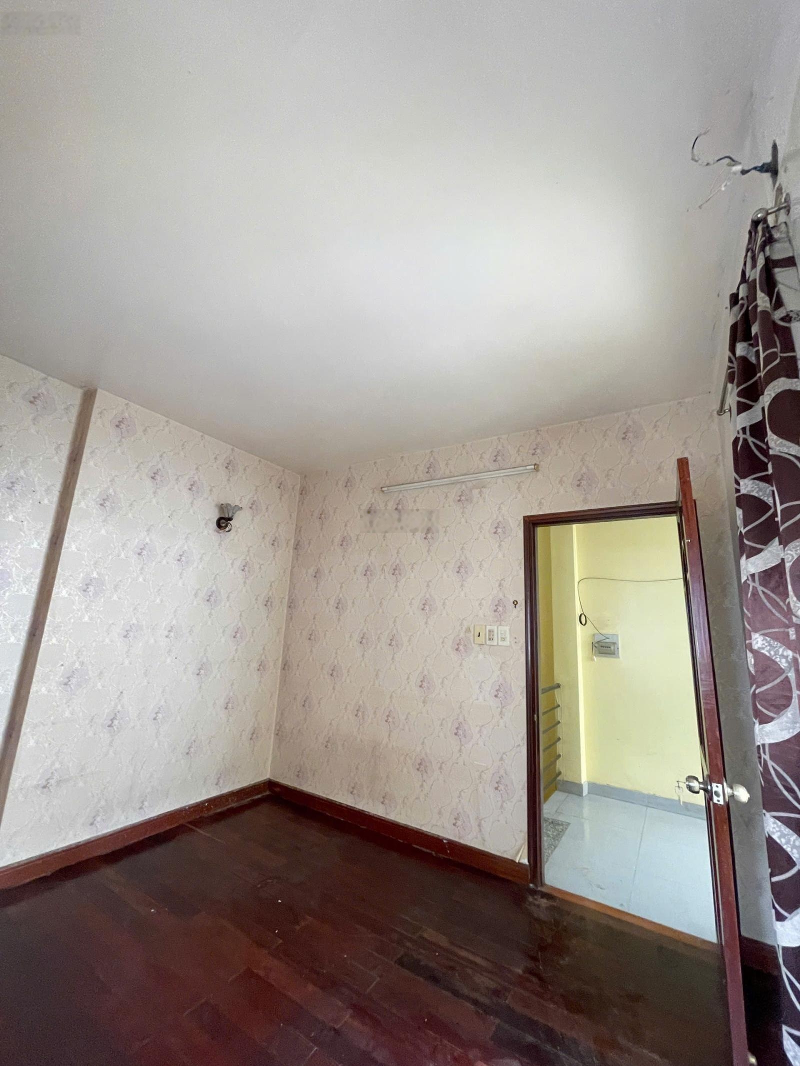 Cho thuê hẻm 2m Tôn Đản, Phường 4, Quận 4 giá 9 triệu