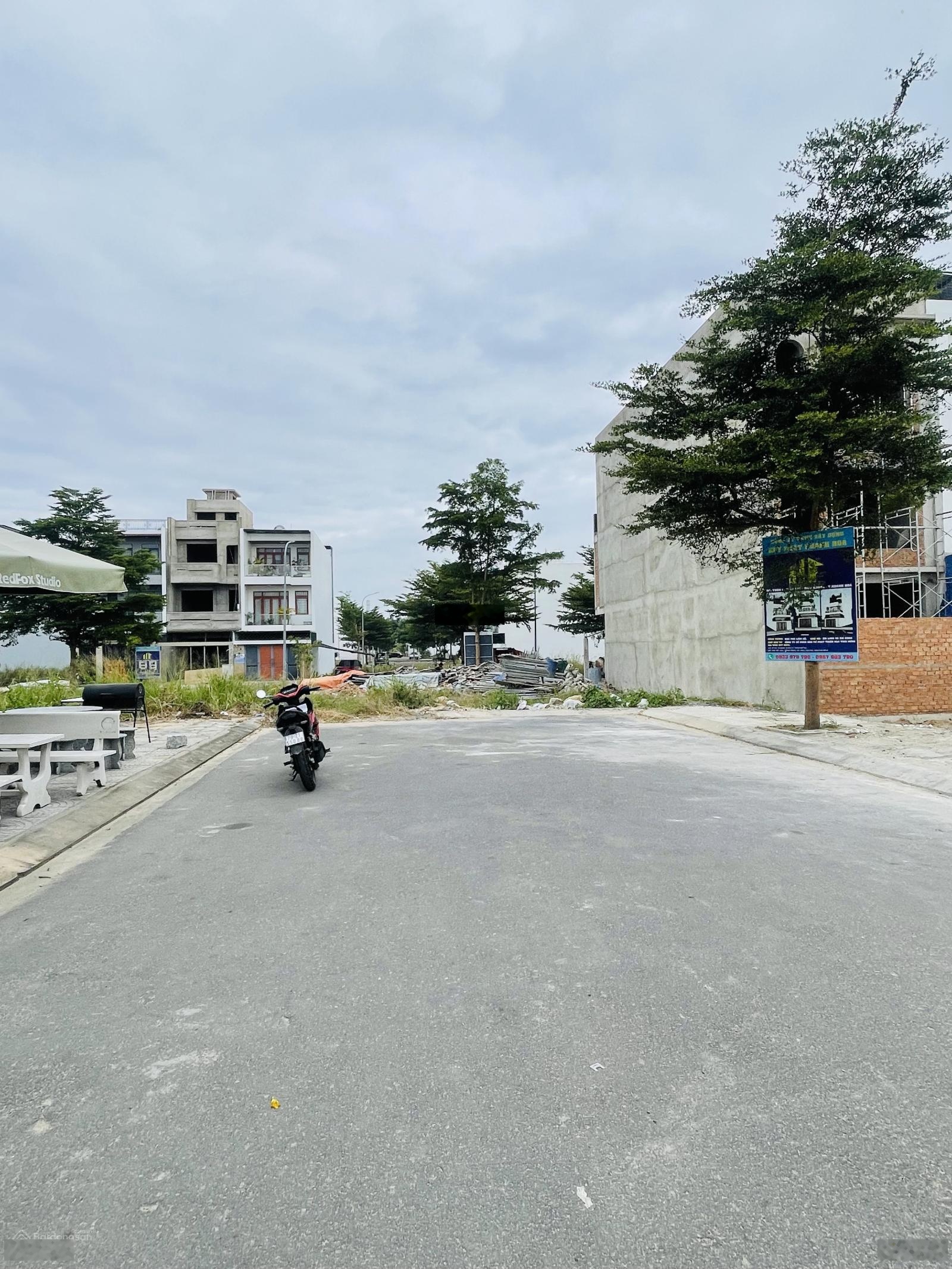 Mỹ Gia gói 5, lô sạch, đường to, hướng Tây, Giá chỉ 5.2 tỷ(bao cọc)