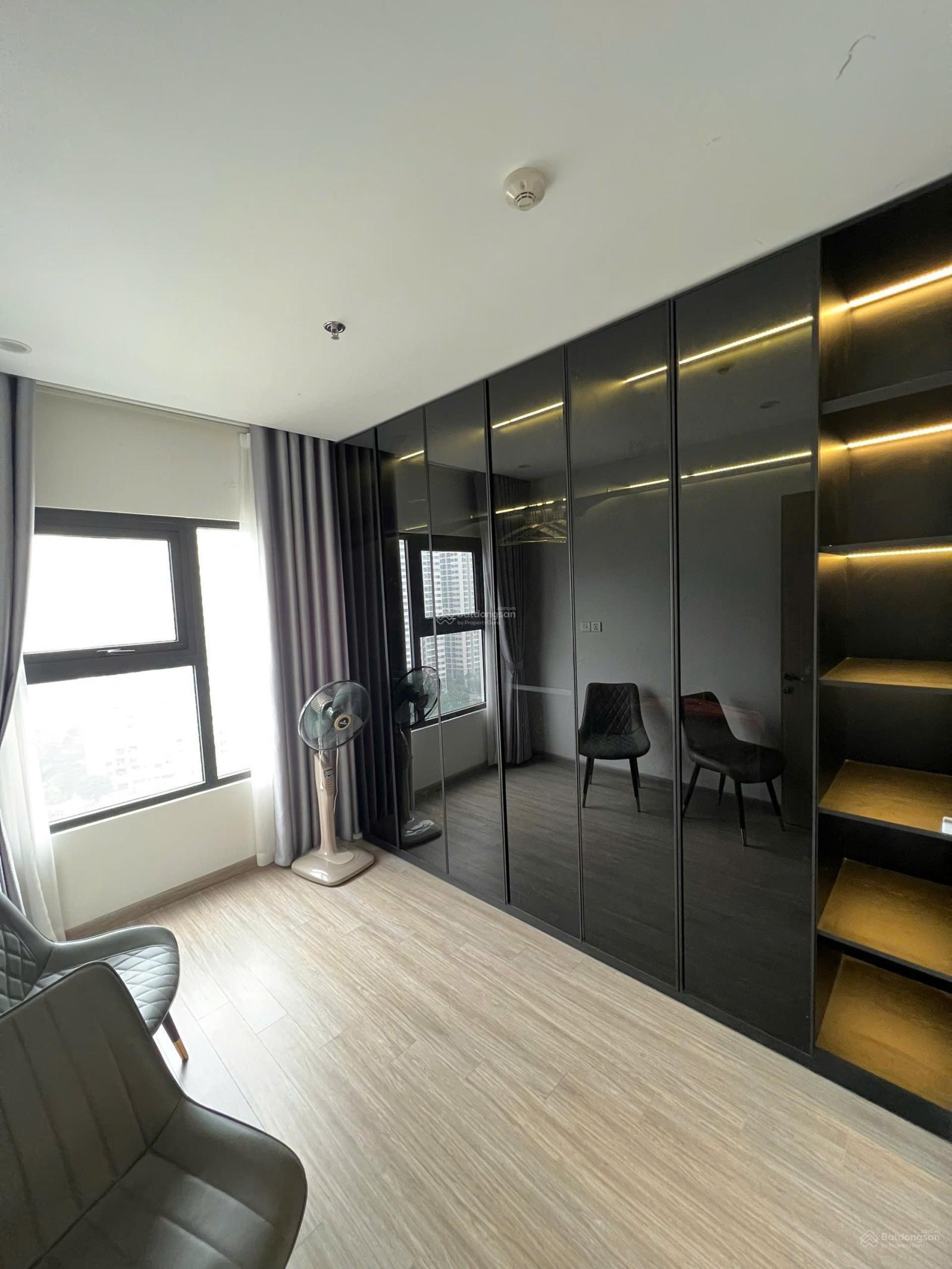 Giá rẻ căn 3N2WC full nội thất đẹp, view thoáng, tầng trung giá chỉ 11tr/th