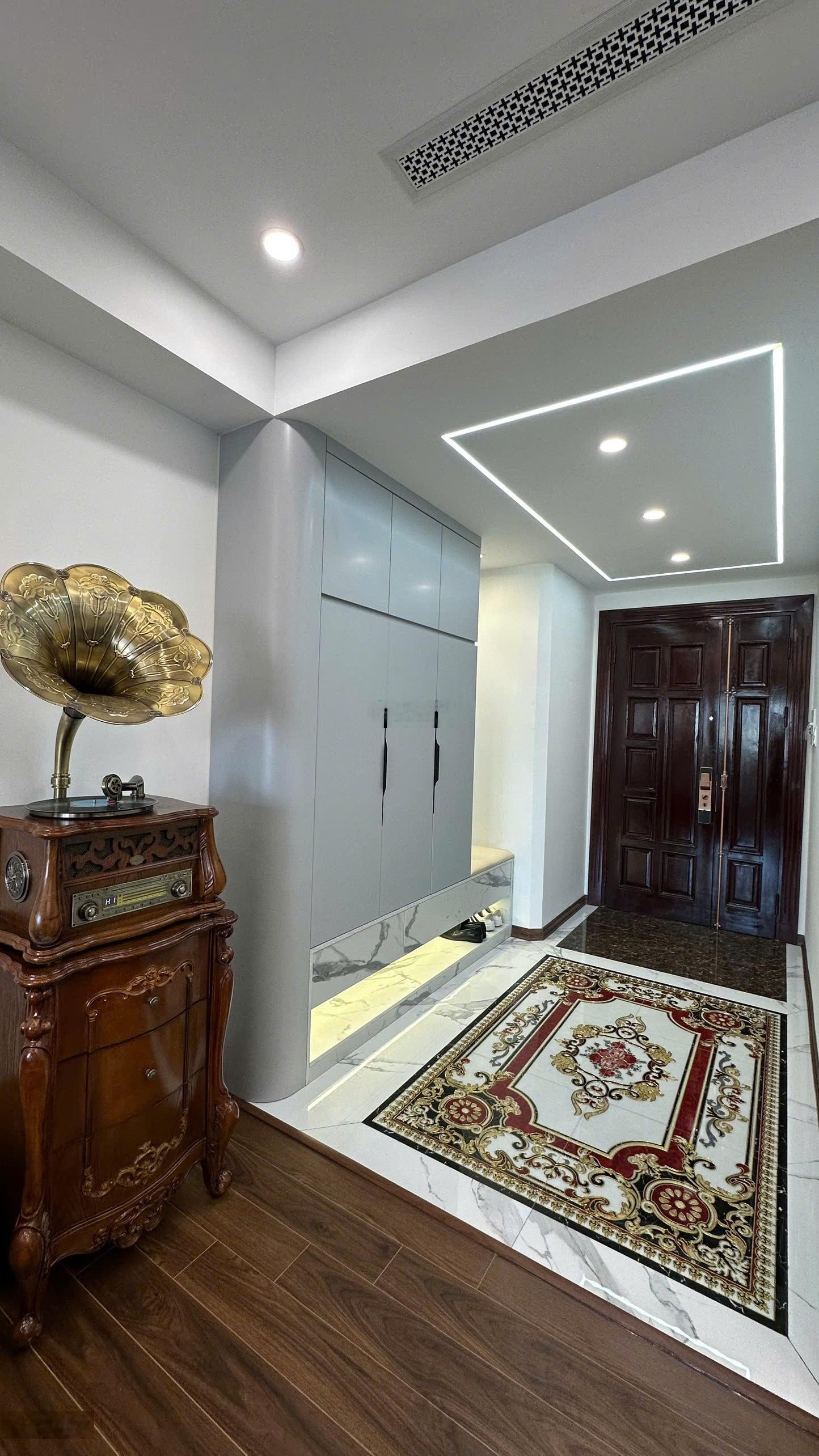 Căn hộ đẹp đón tết full nội thất toà Trung Yên 1 - 58A Trung Kính nhận nhà đón xuân mới