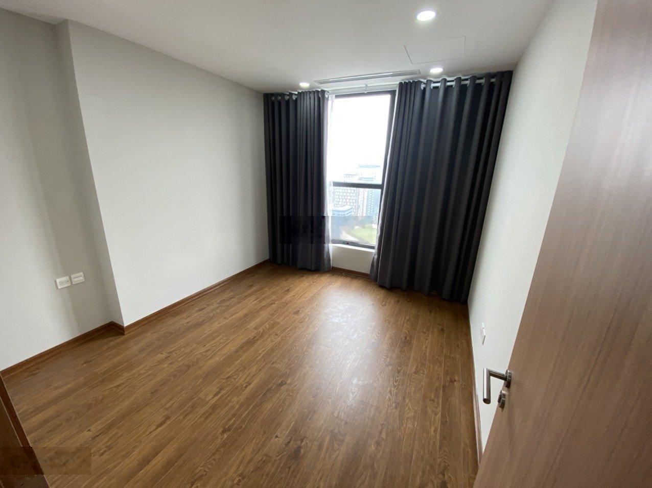 Cho thuê CH IMPERIA Nguyễn Huy Tưởng 120m, 3 ngủ, đồ cơ bản, 17t.Lh 0911614113