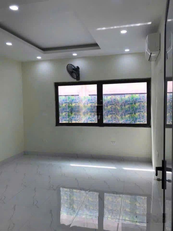 Cho thuê nhà ở LK báo Trần Hữu Dực 80m2, 5 tầng, kinh doanh tốt. Otô đỗ tránh, vỉa hè.