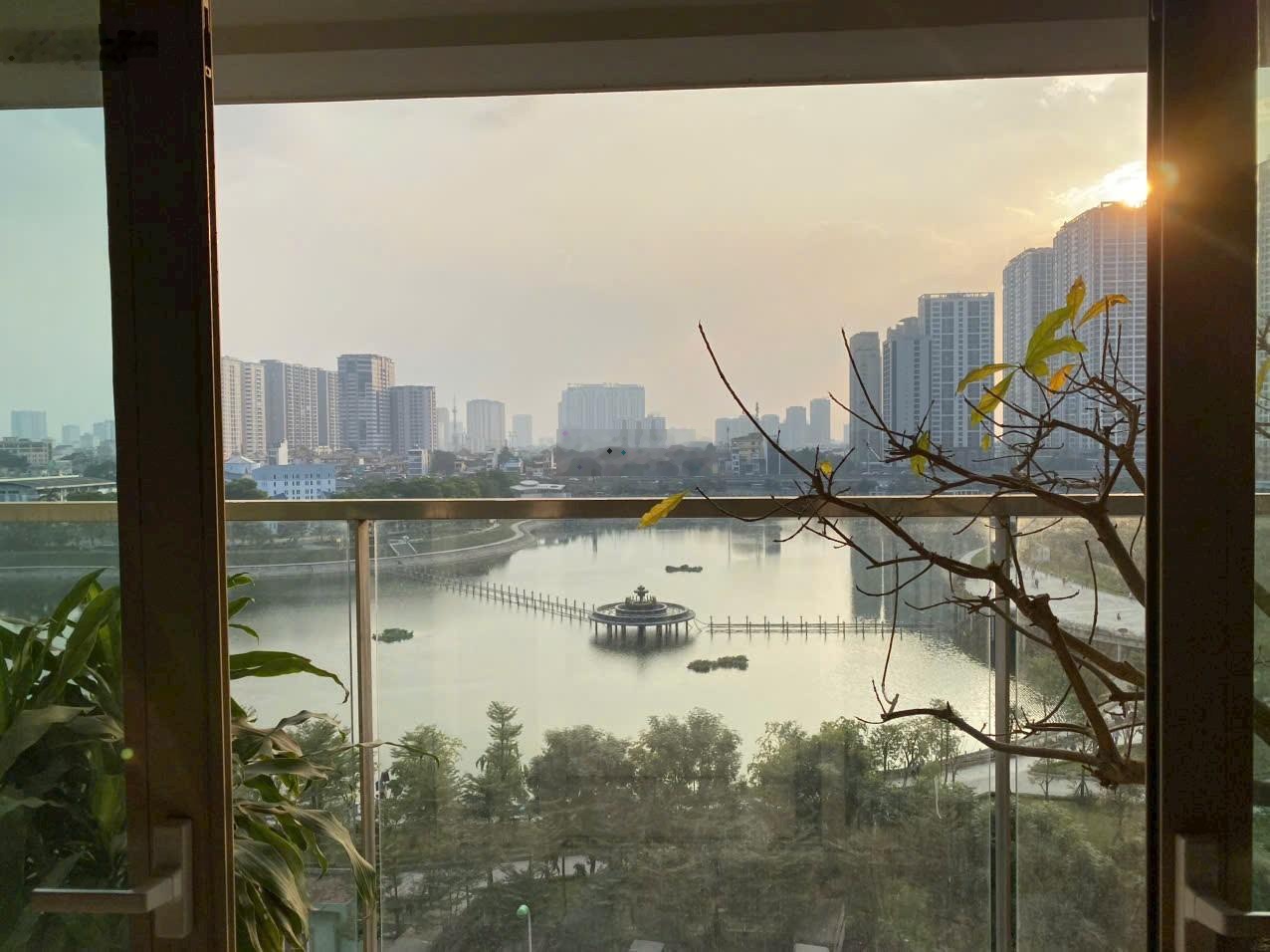 Tôi cần cho thuê lâu dài căn góc 3pn 150m View Hồ Mandarin Garden.giá 30 triệu.lh 0936242111