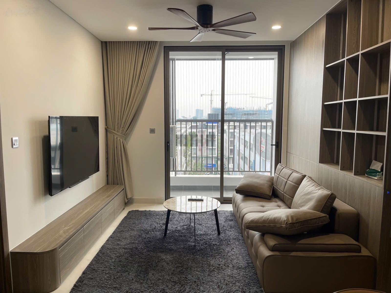 Cho thuê căn hộ chung cư 3 ngủ đầy đủ nội thất, phù hợp gia đình