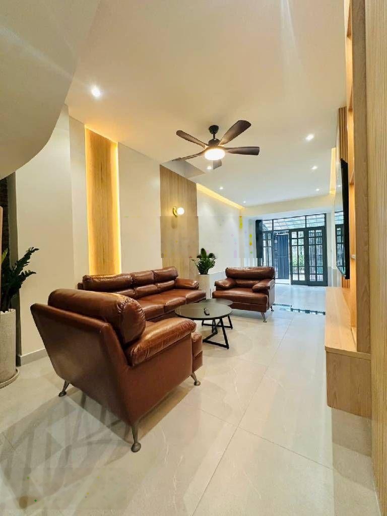 Nhà 4 tầng hxh 3/2 gần trường lạc hồng trung tâm hòa hưng quận 10