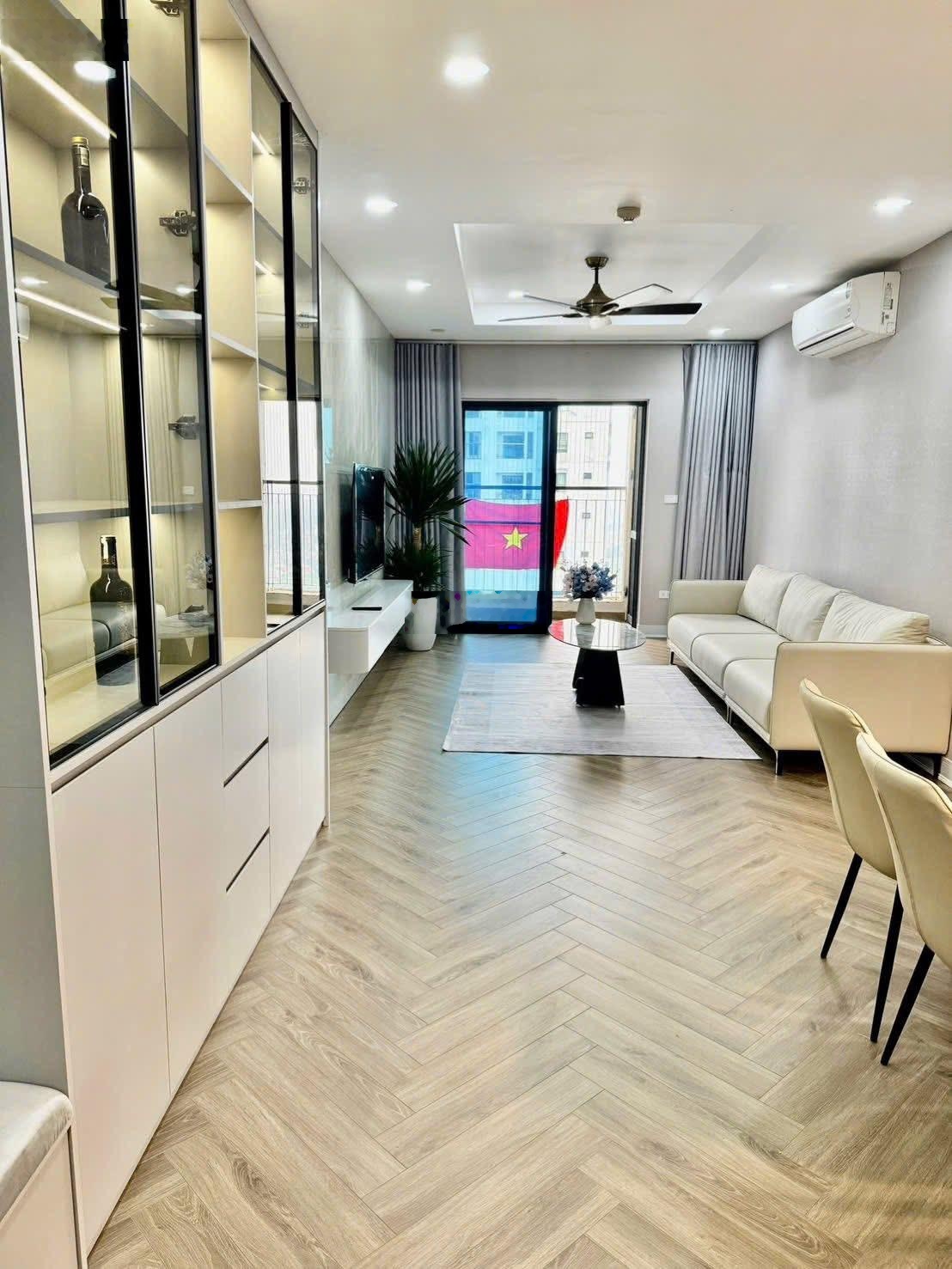 Cho thuê CC Goldmark City, 22 triệu VND, 144m2, hàng hiếm tại Phú Diễn, Bắc Từ Liêm, Hà Nội